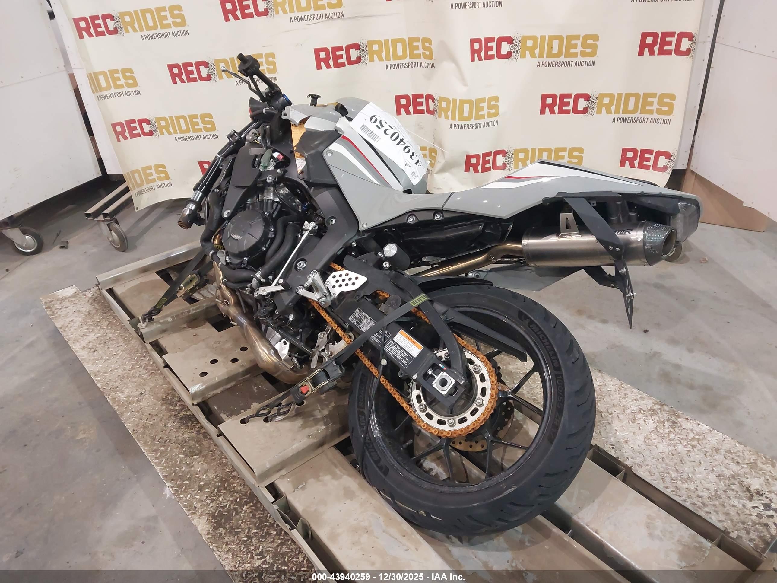 HONDA CBR600 image 3
