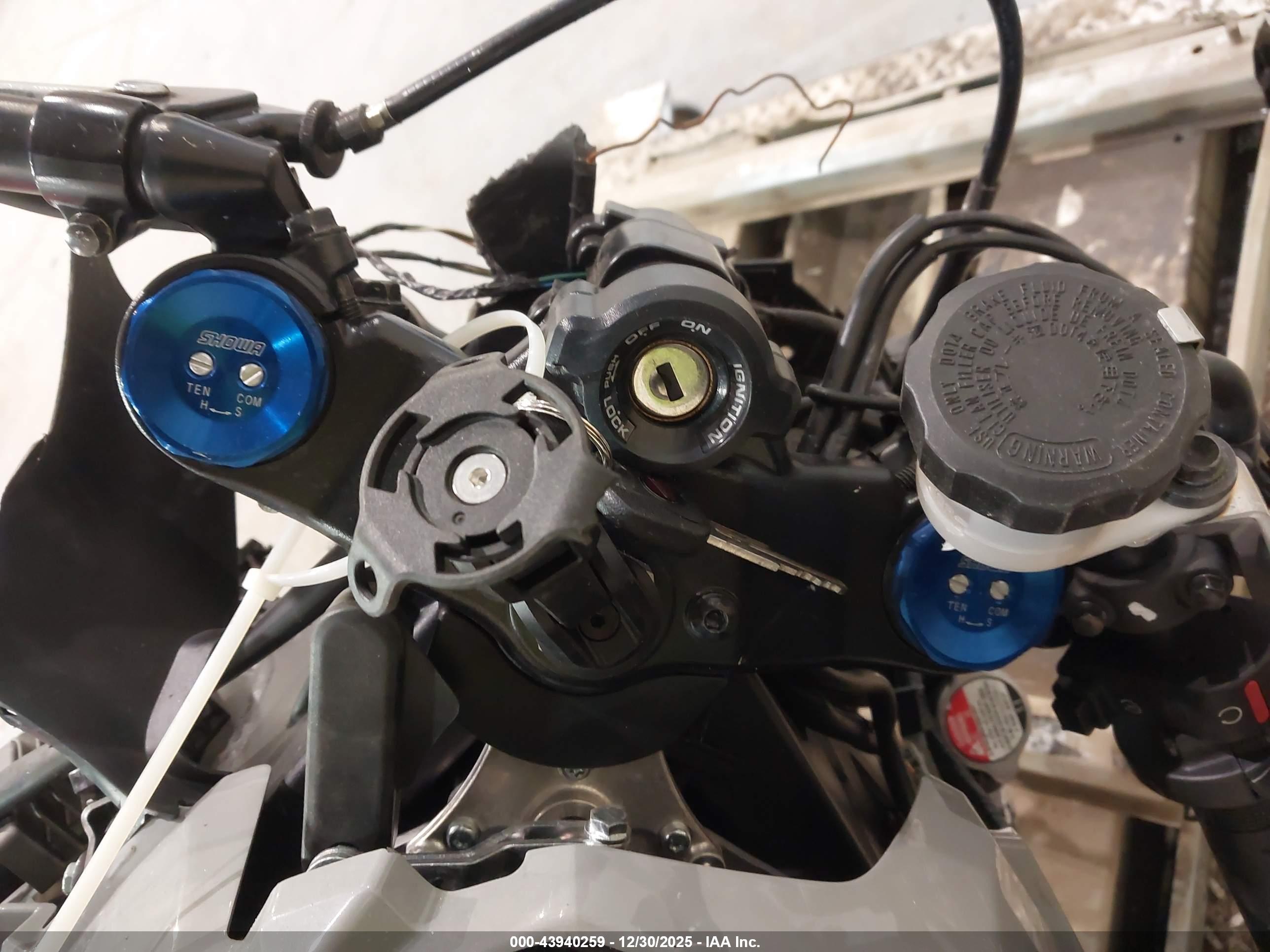 HONDA CBR600 image 7