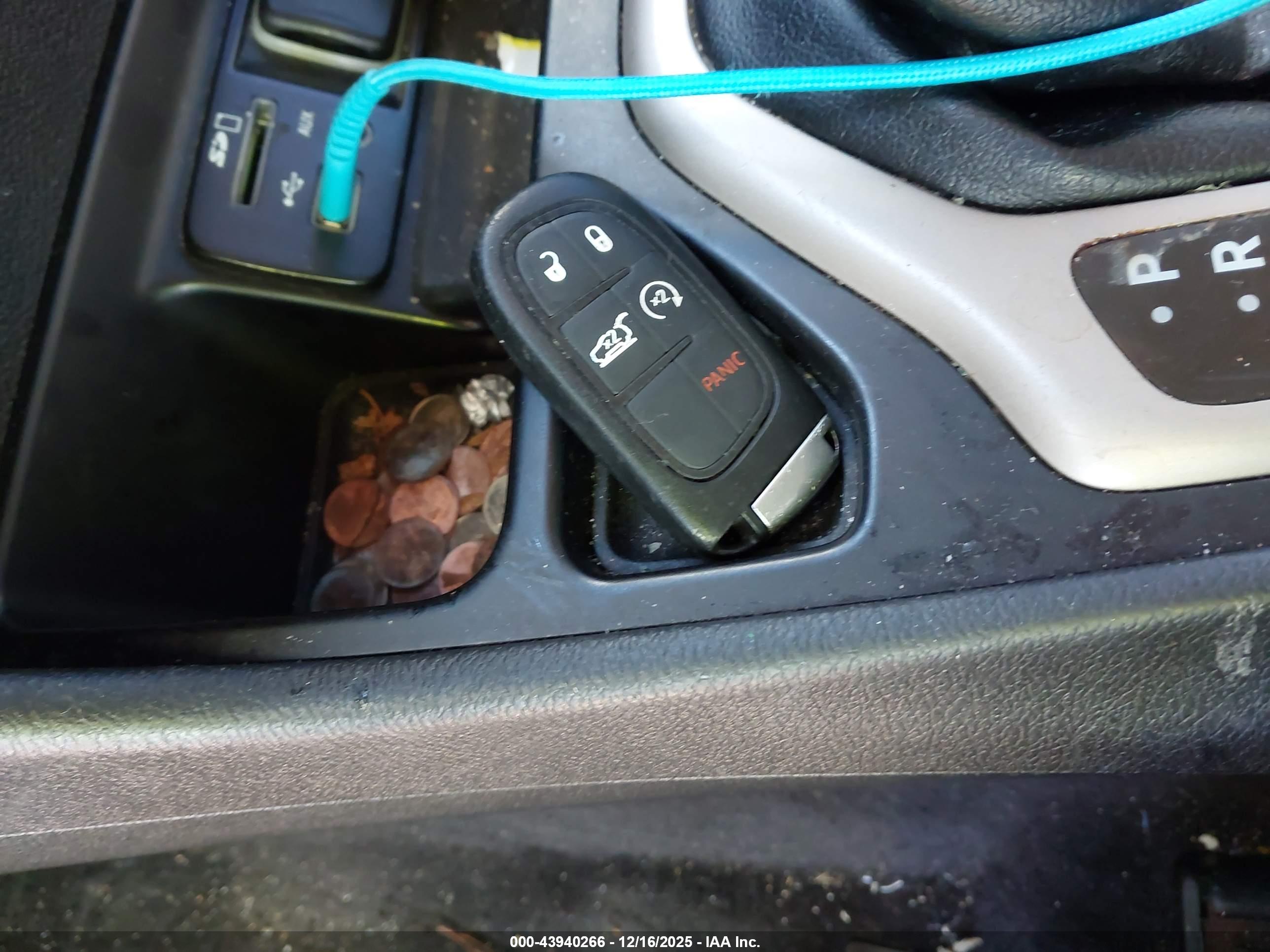 JEEP CHEROKEE image 11