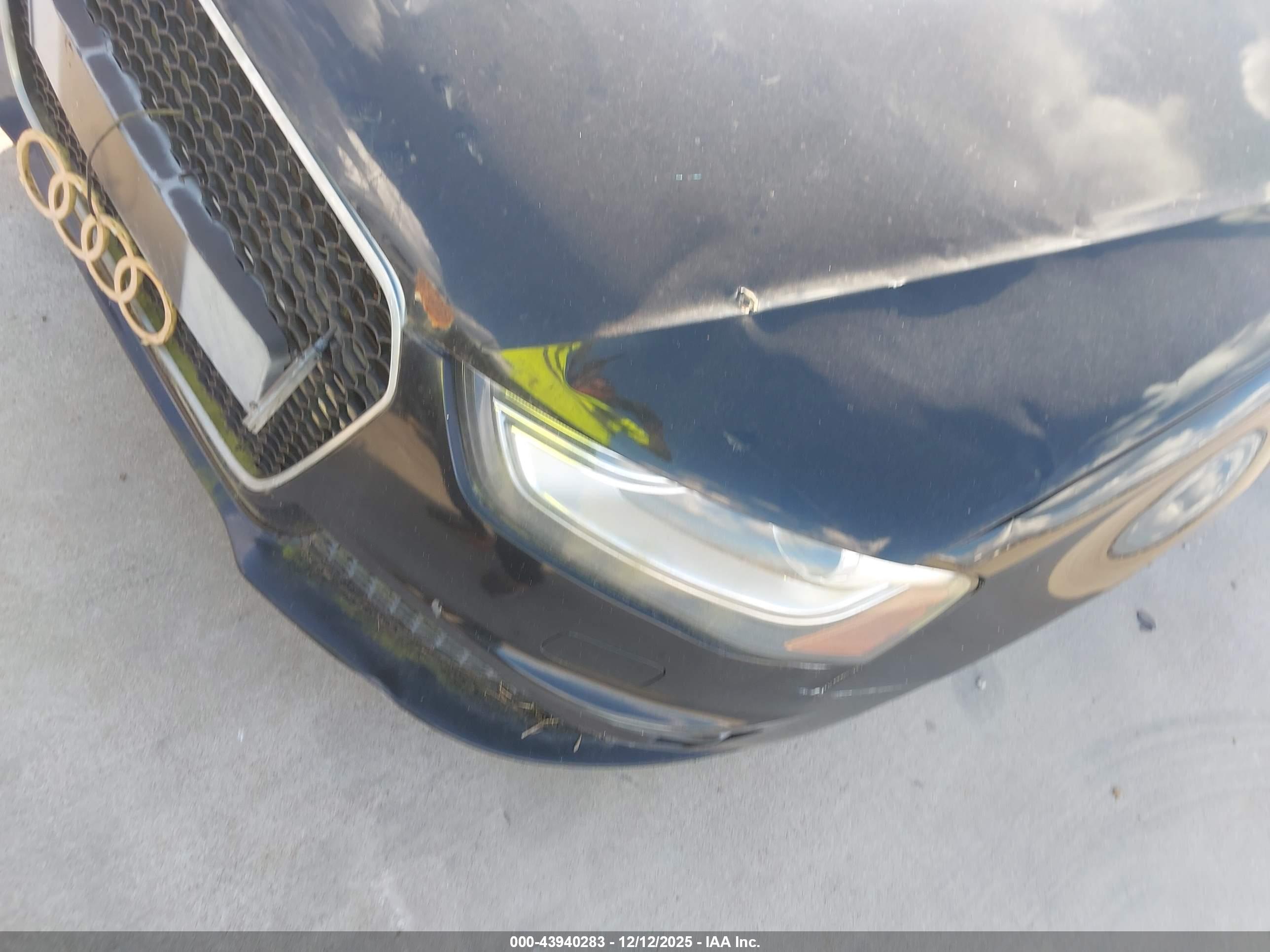 AUDI A4 image 6