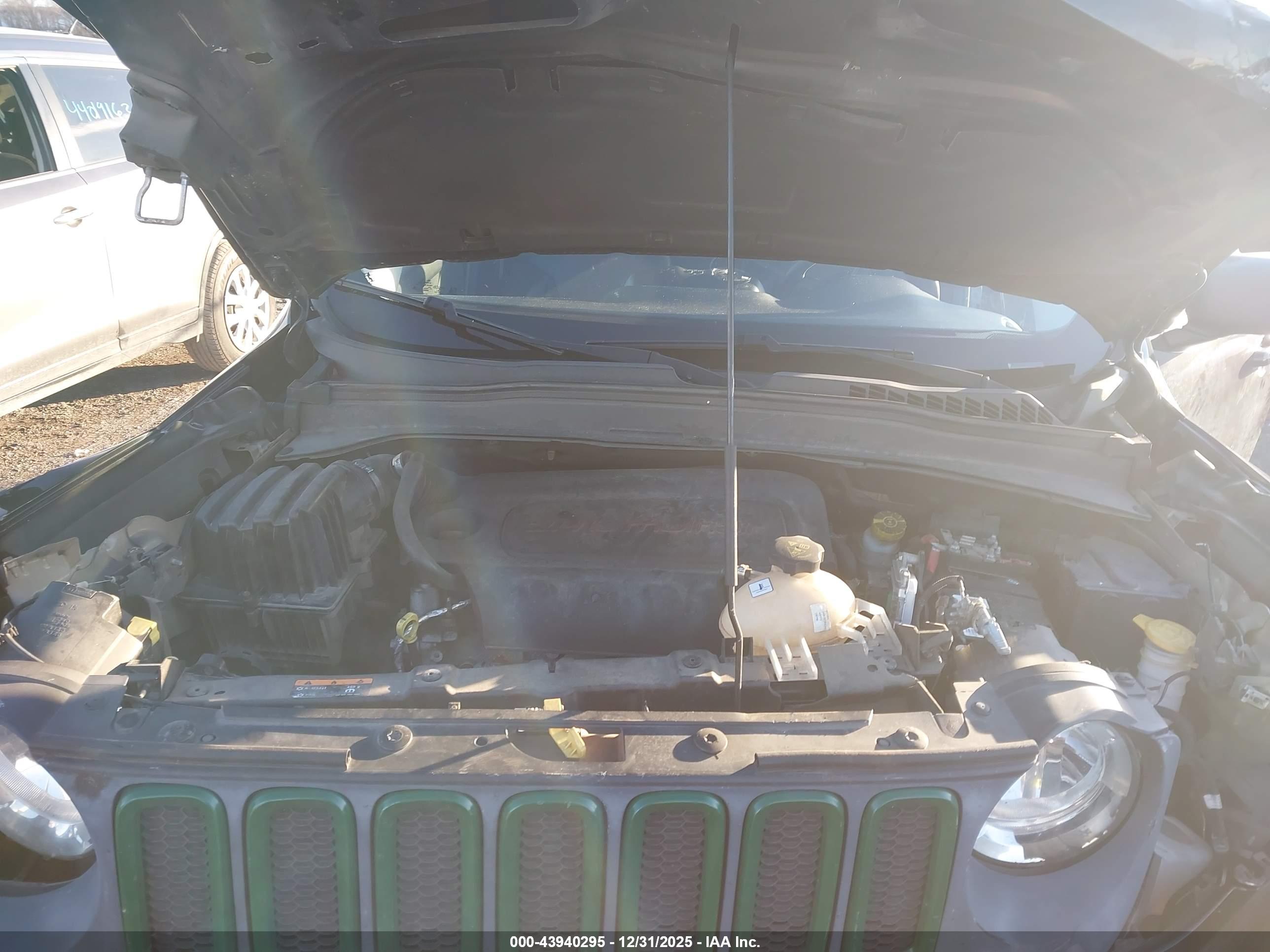 JEEP RENEGADE image 10