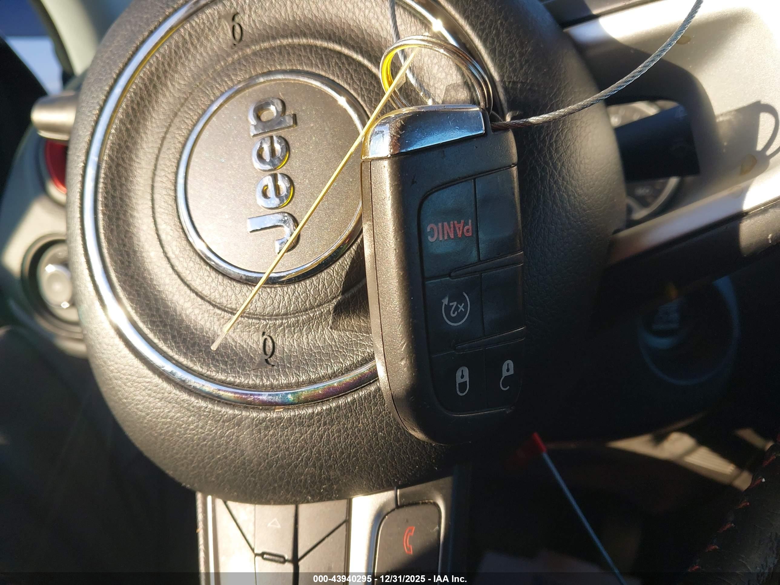 JEEP RENEGADE image 11