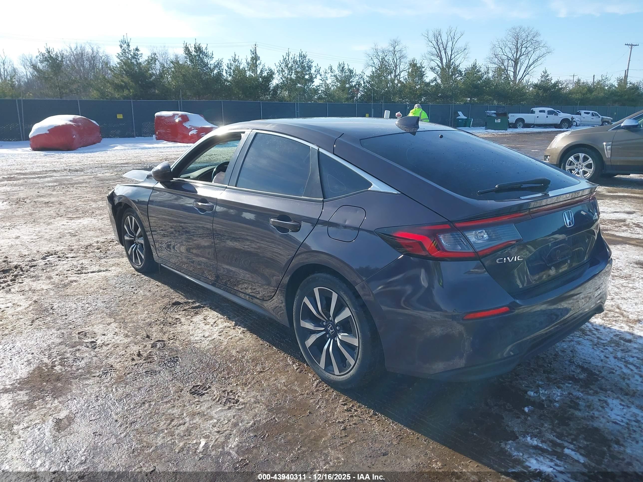 HONDA CIVIC image 3