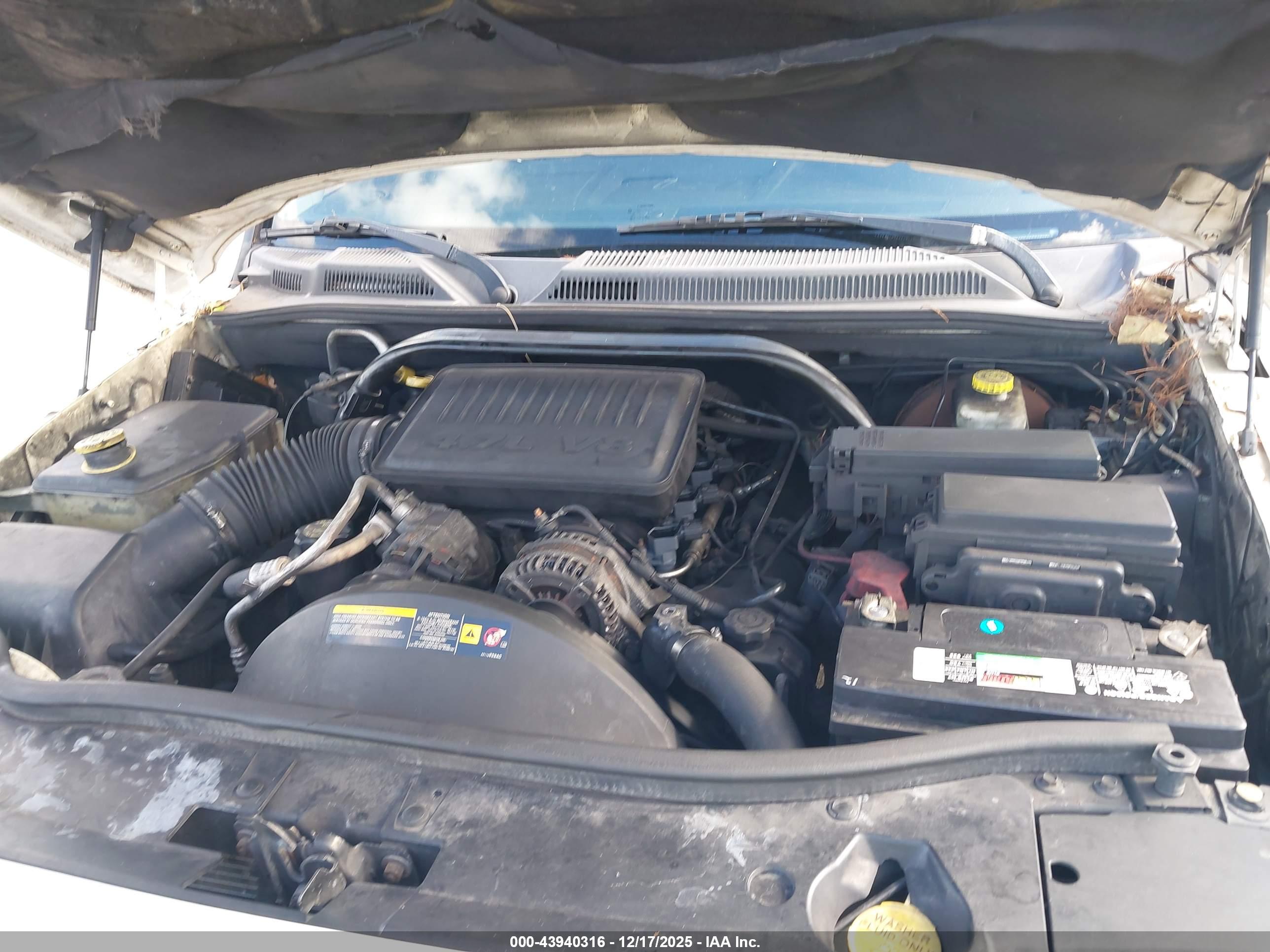 JEEP COMMANDER image 10
