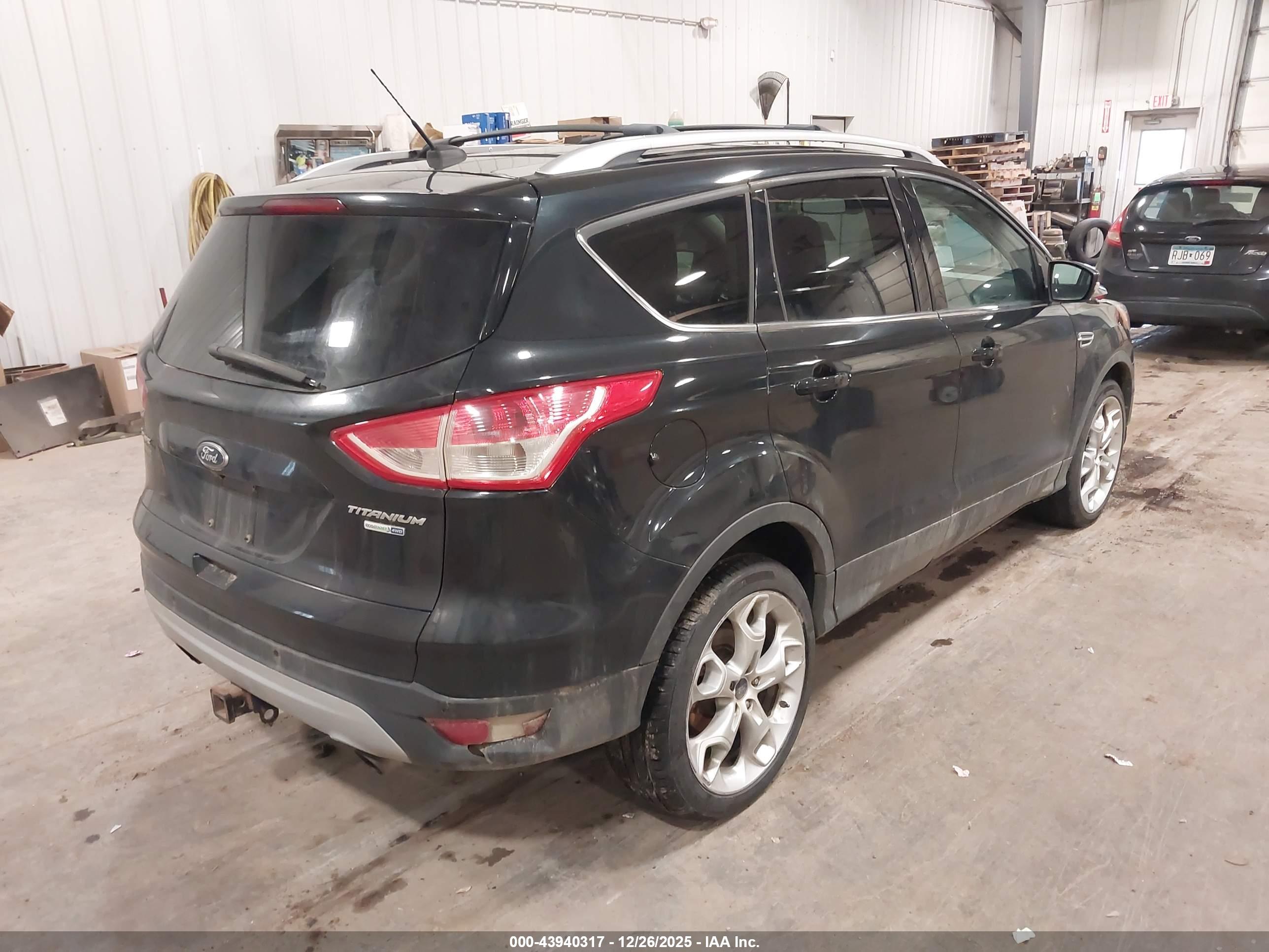 FORD ESCAPE image 4