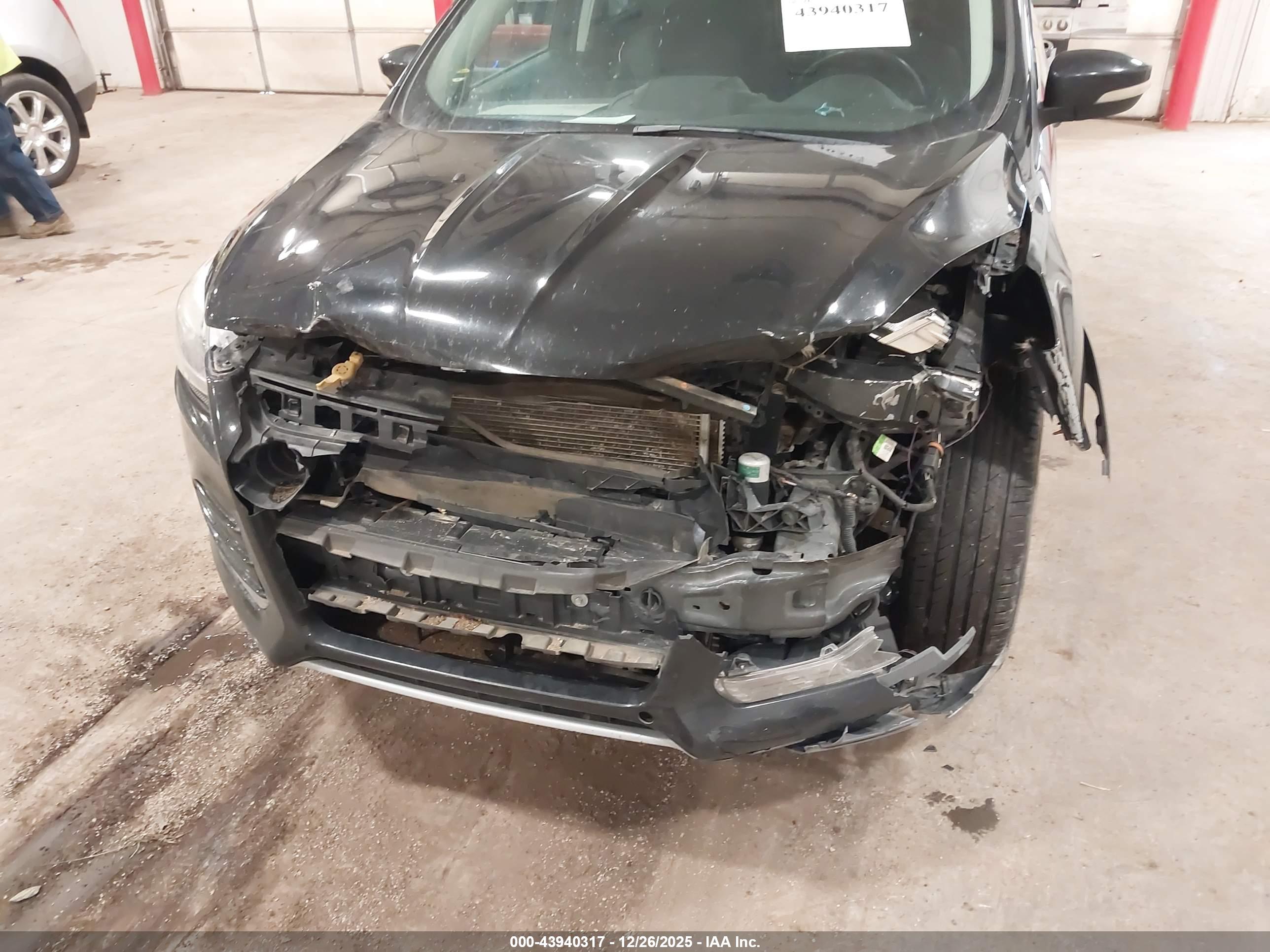 FORD ESCAPE image 6