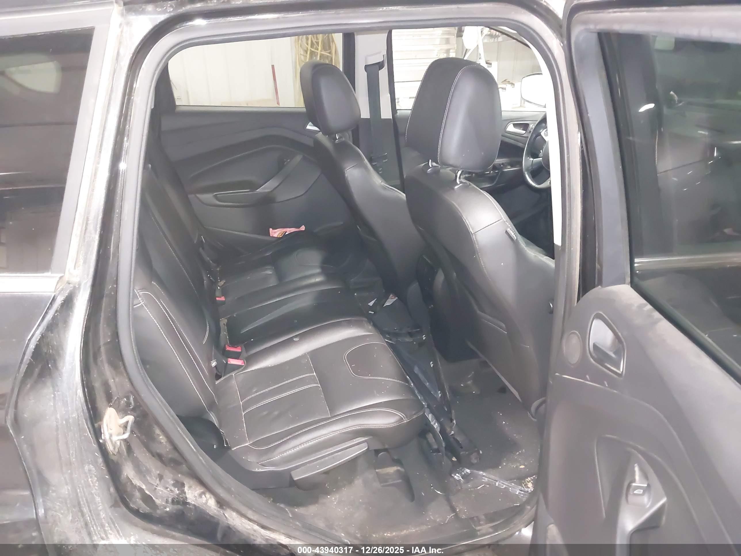 FORD ESCAPE image 8