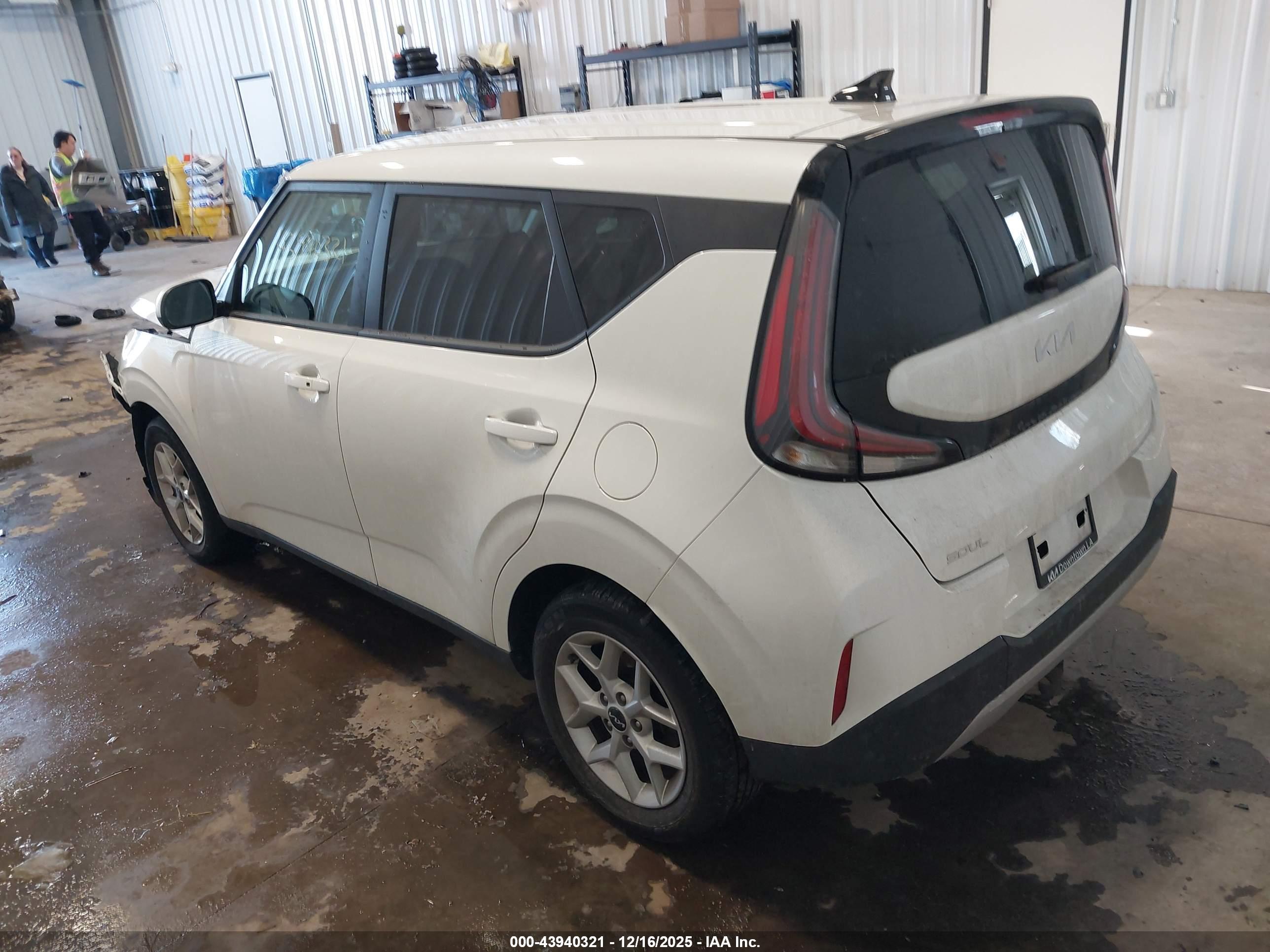 KIA SOUL image 3