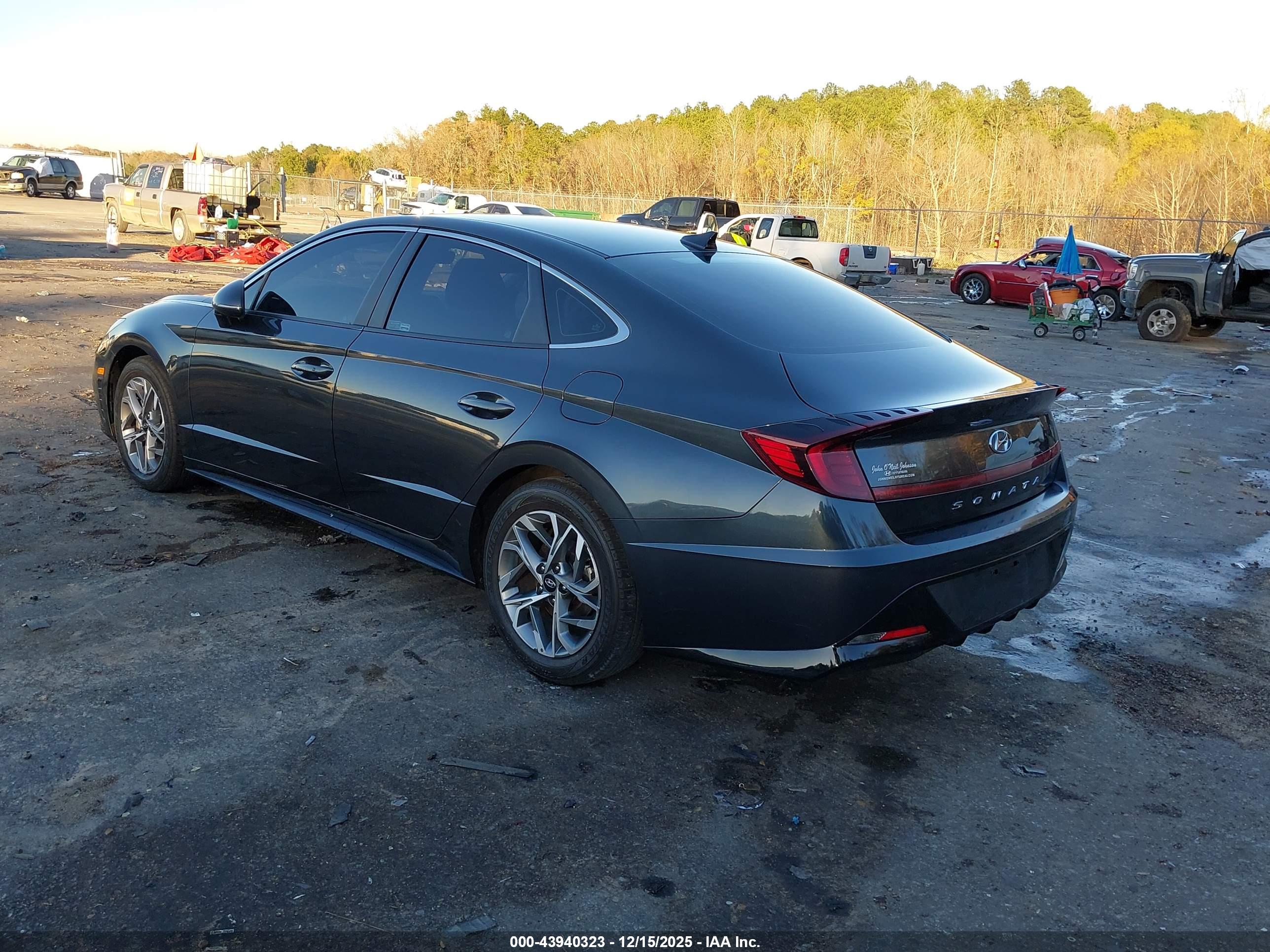 HYUNDAI SONATA image 3