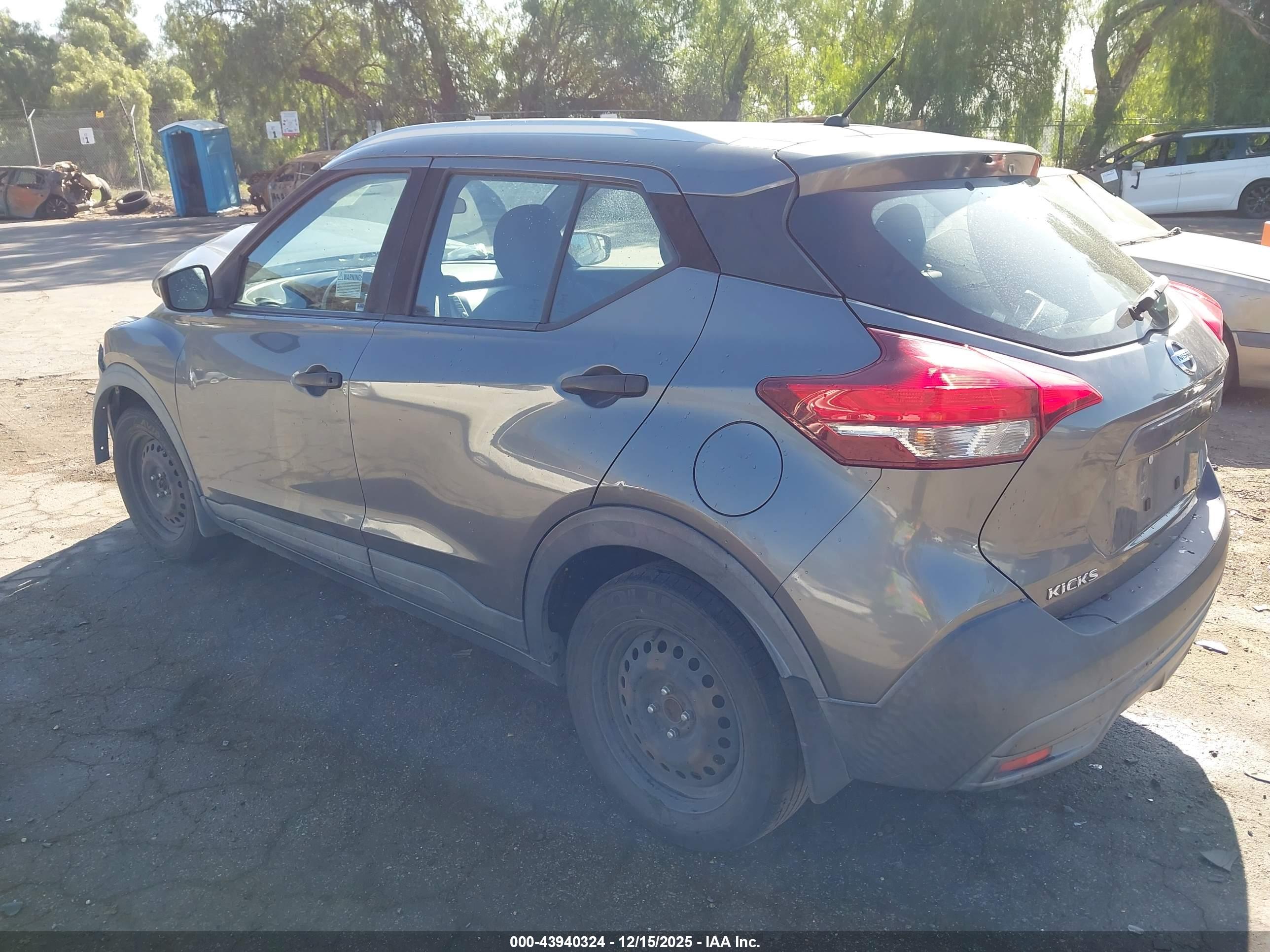 NISSAN KICKS image 3
