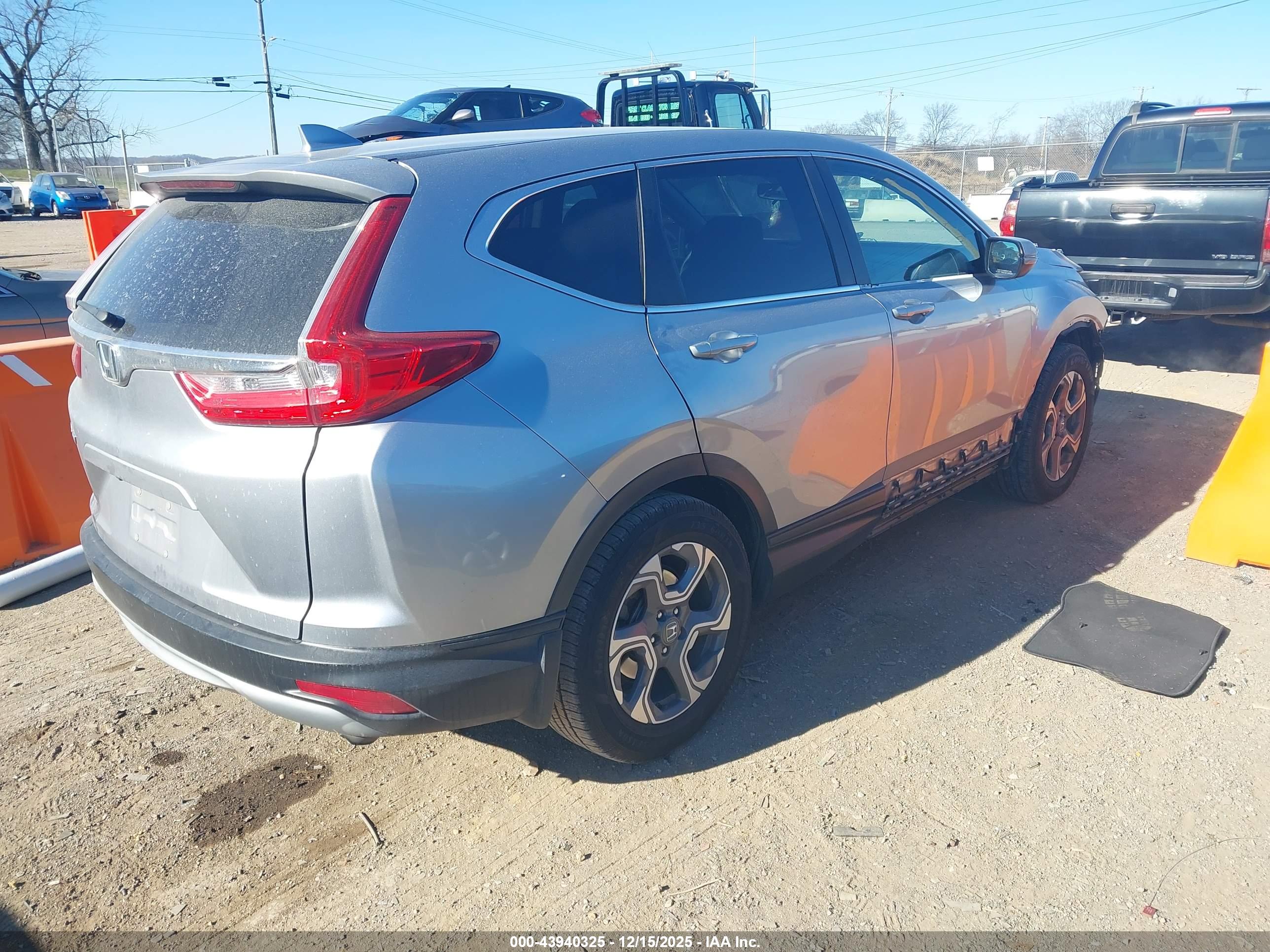 HONDA CR-V image 4