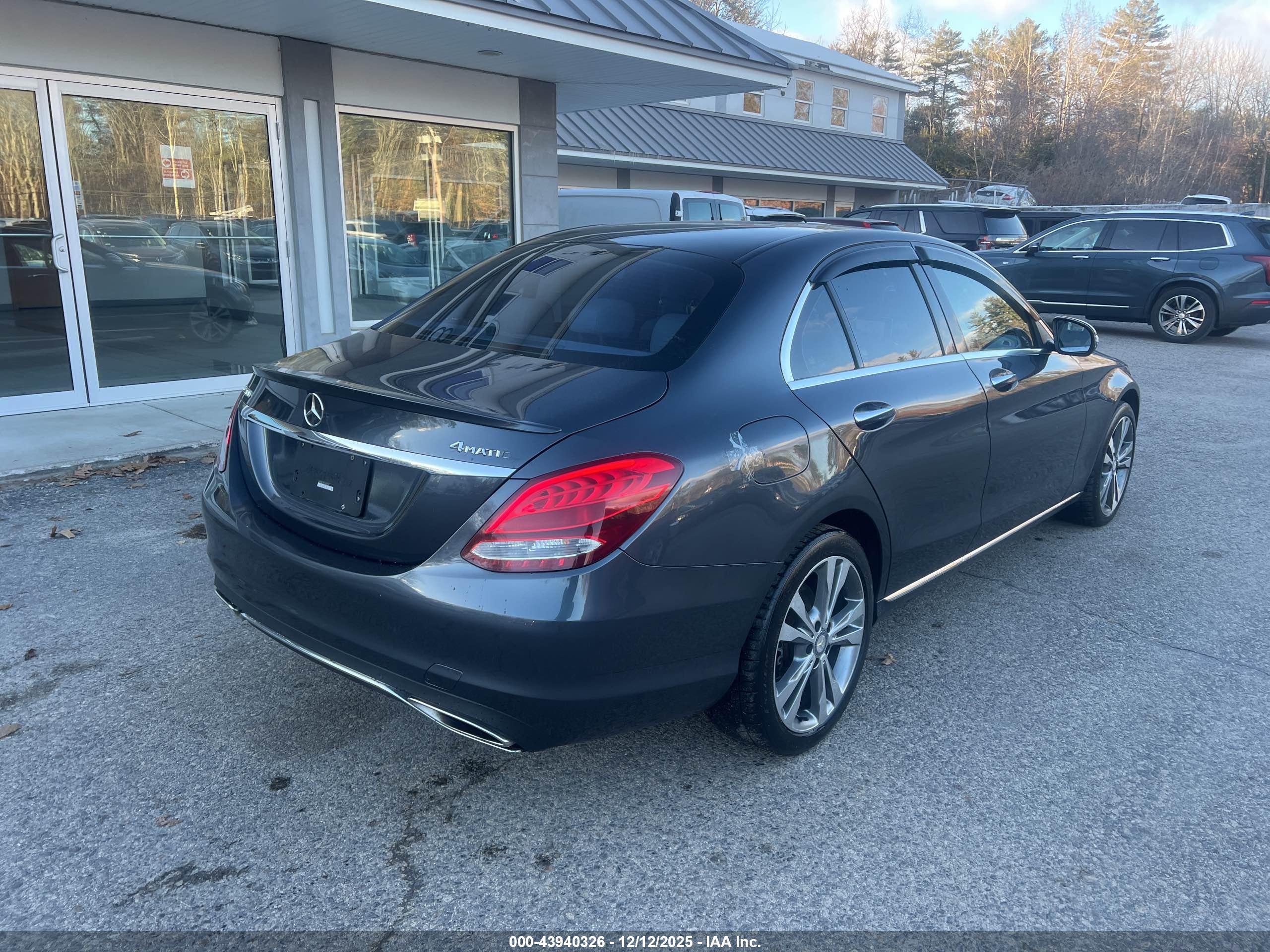 MERCEDES-BENZ C image 4