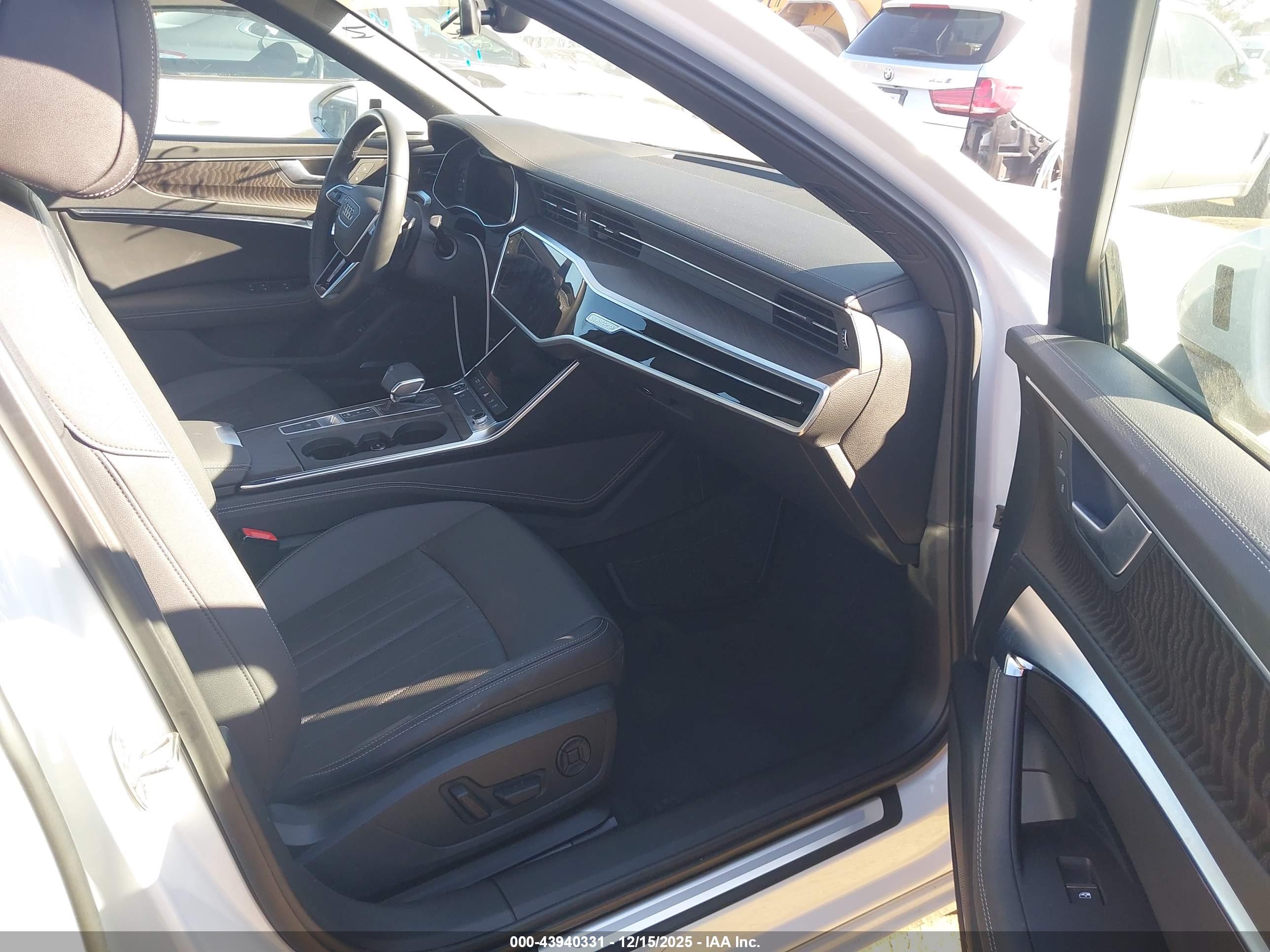 AUDI A6 image 5