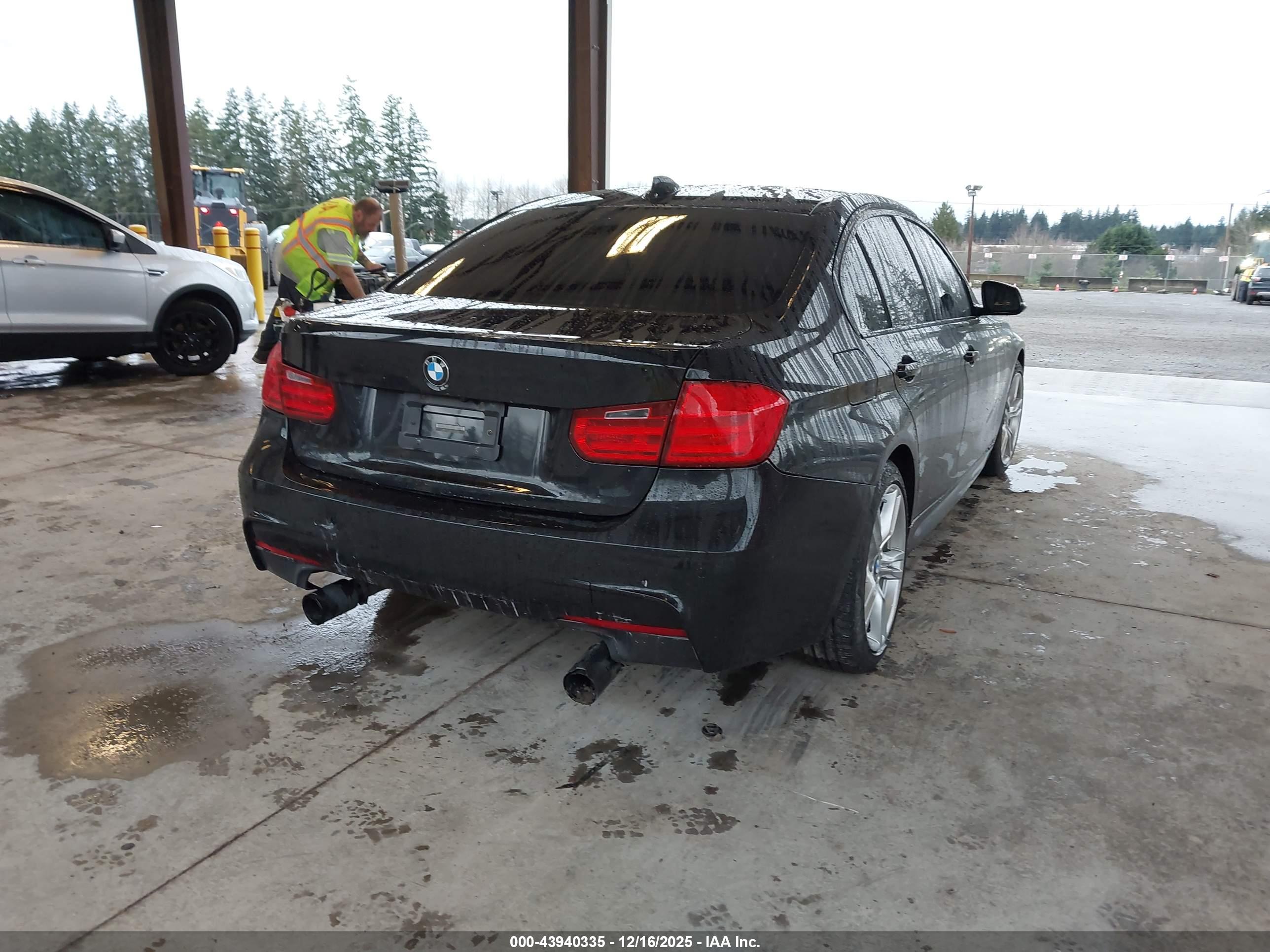 BMW 335I image 4