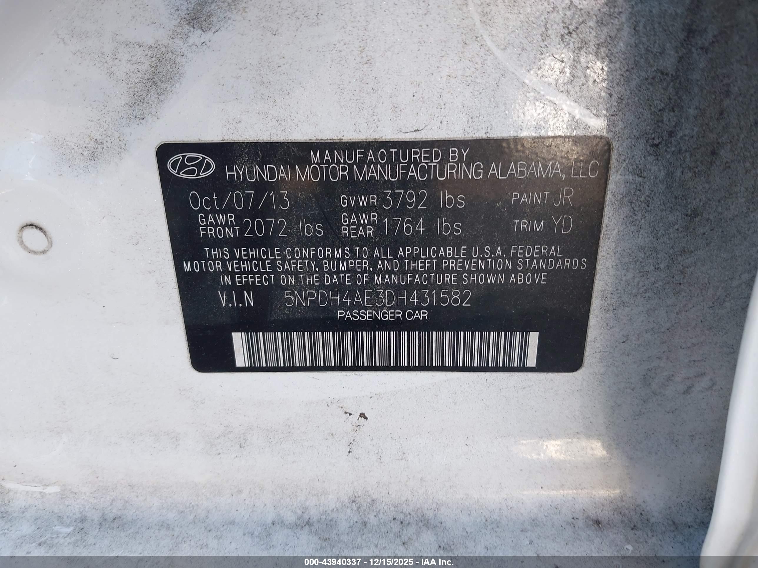 HYUNDAI ELANTRA image 9
