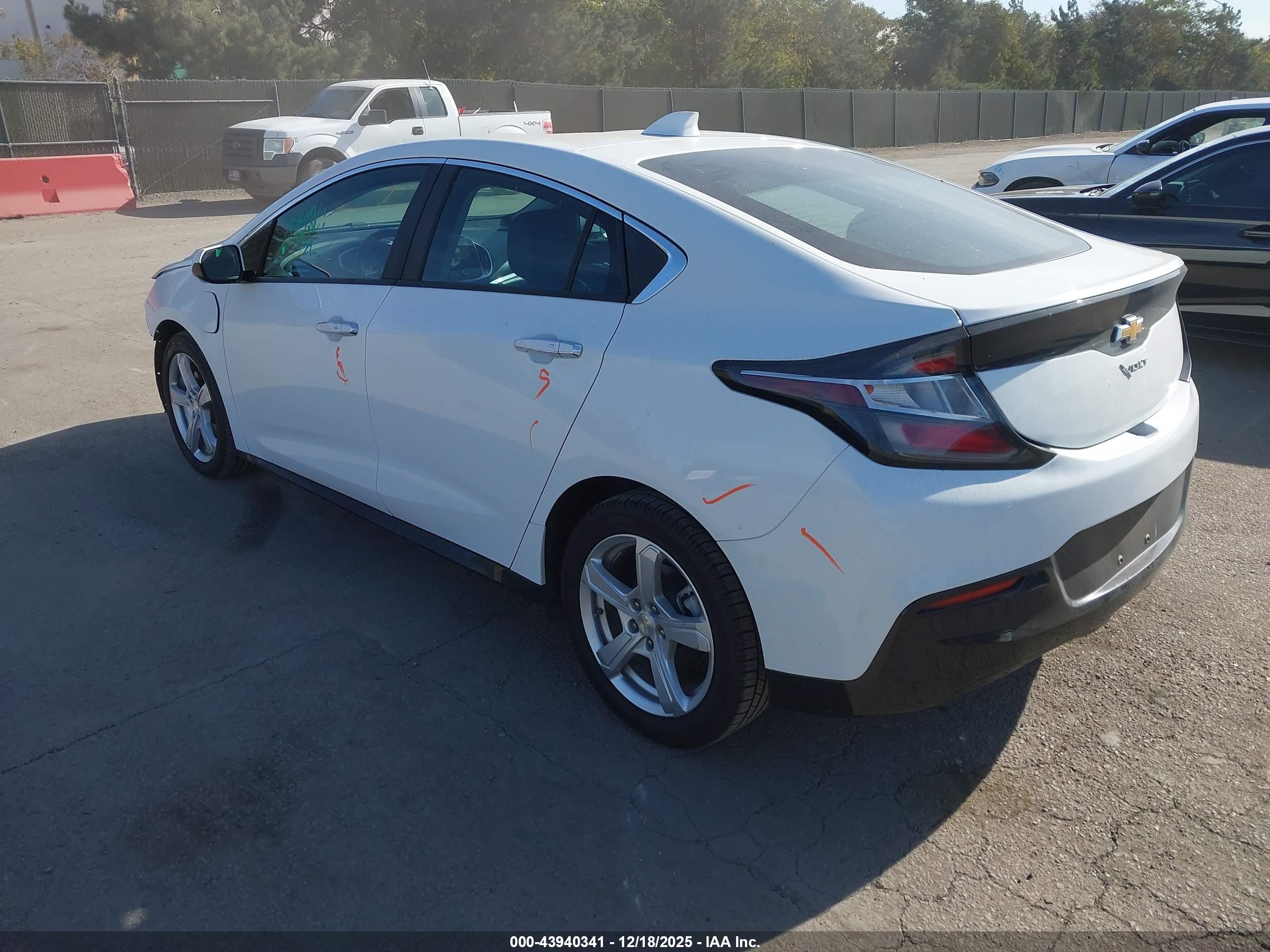 CHEVROLET VOLT image 3