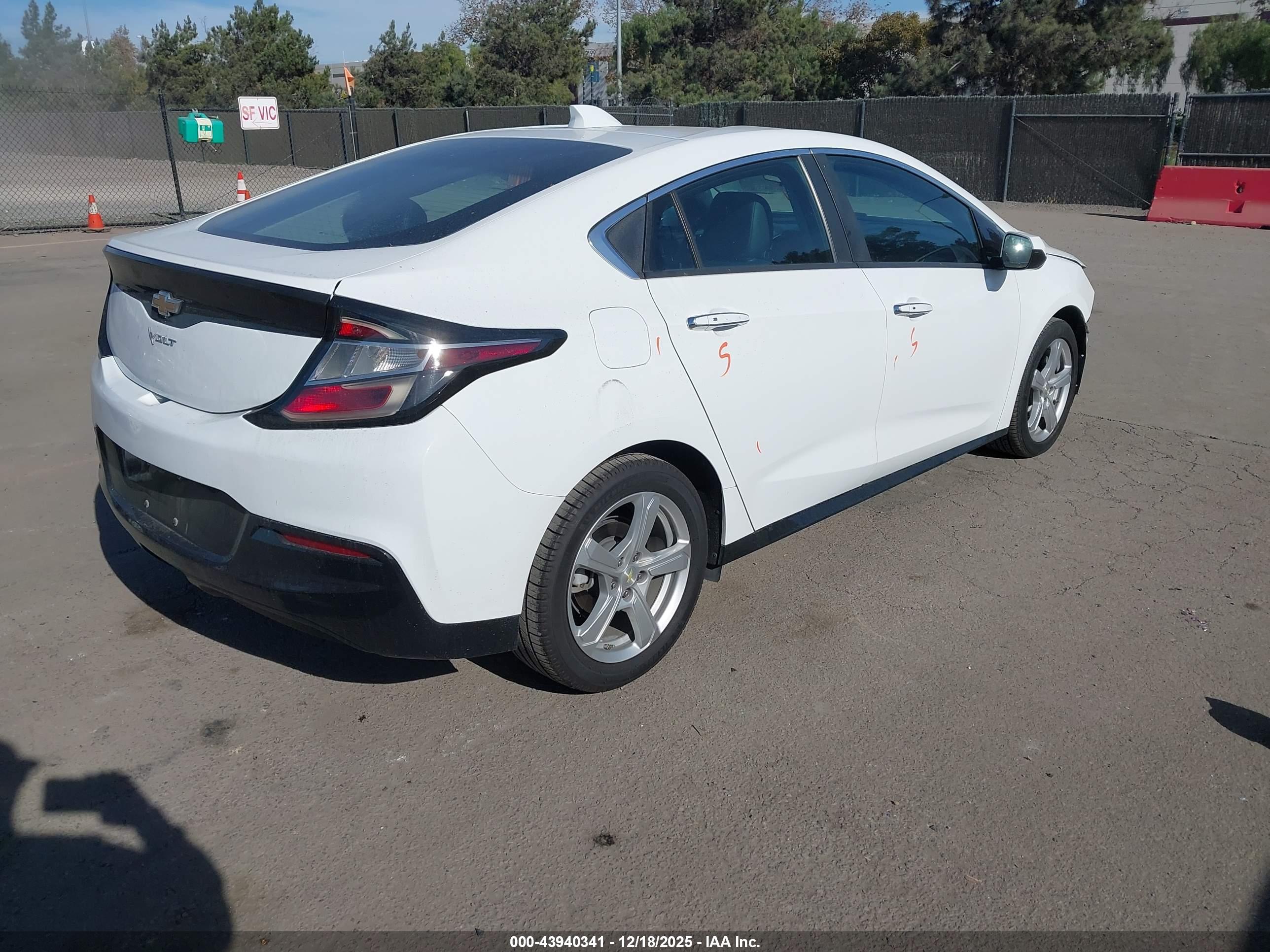 CHEVROLET VOLT image 4