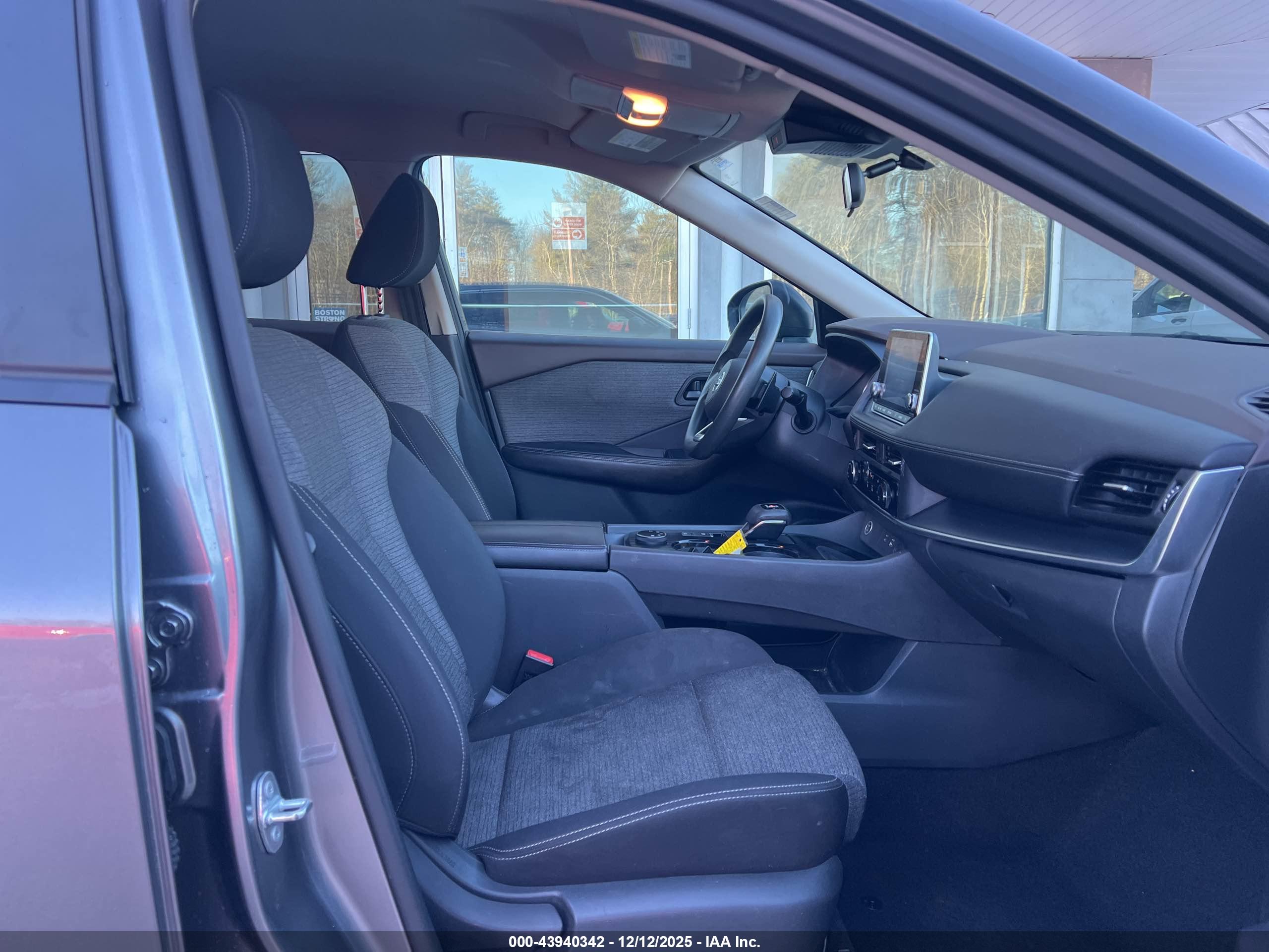 NISSAN ROGUE image 5