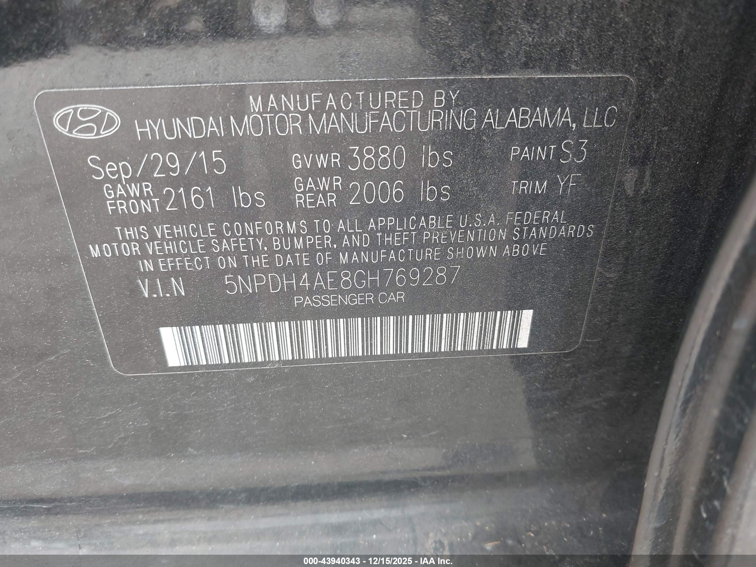 HYUNDAI ELANTRA image 9