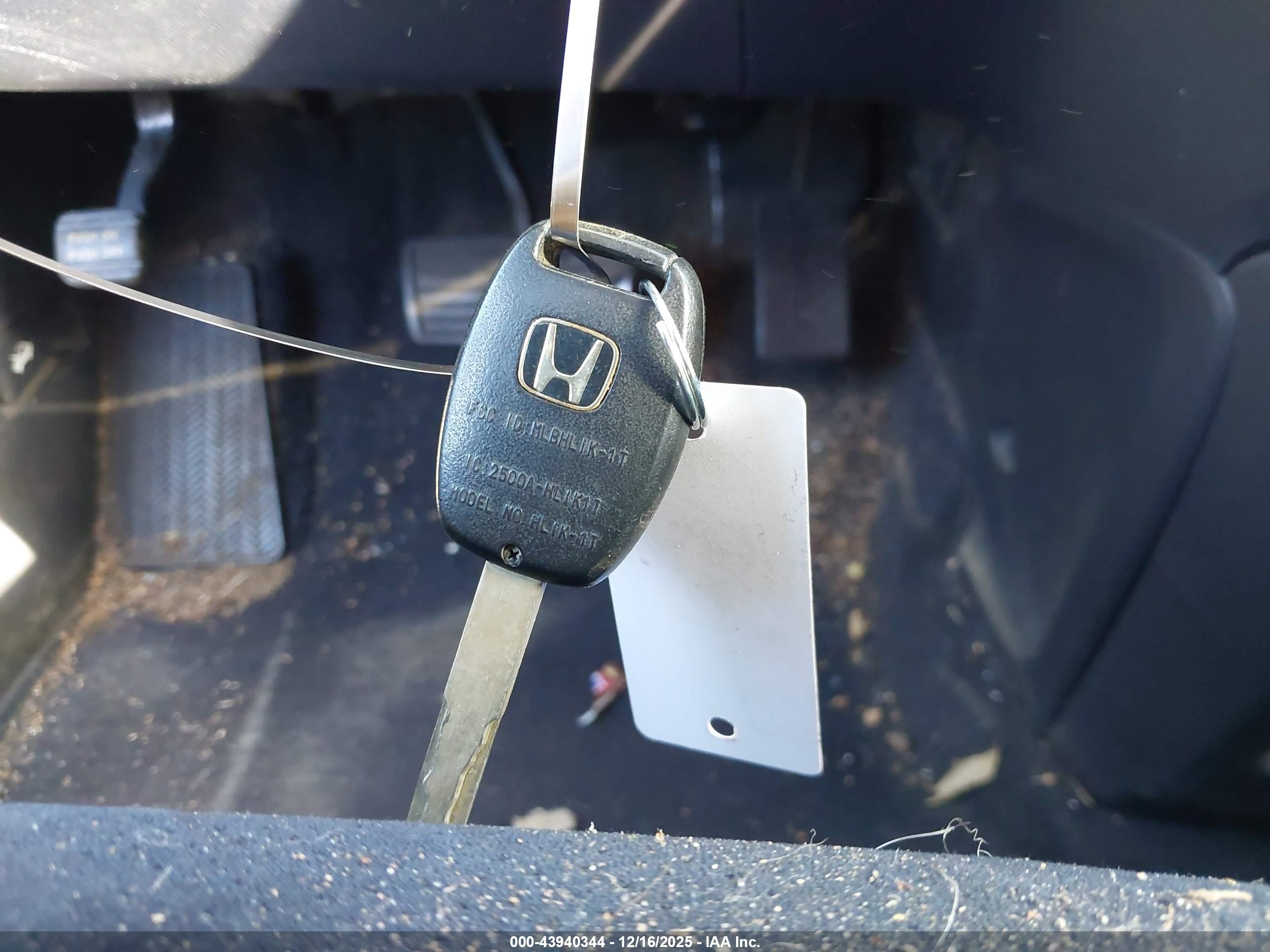 HONDA CR-V image 11