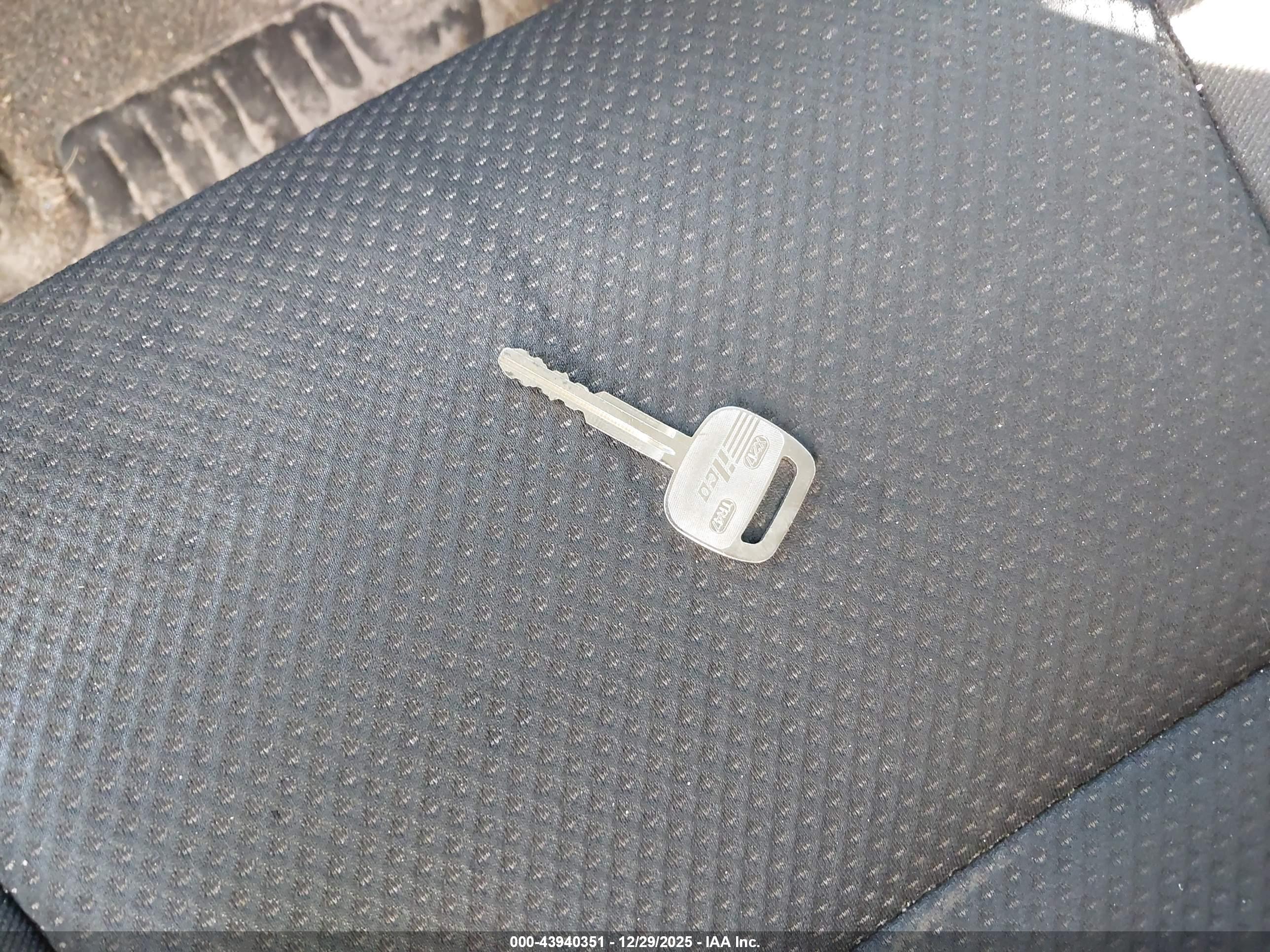 SCION XB image 11