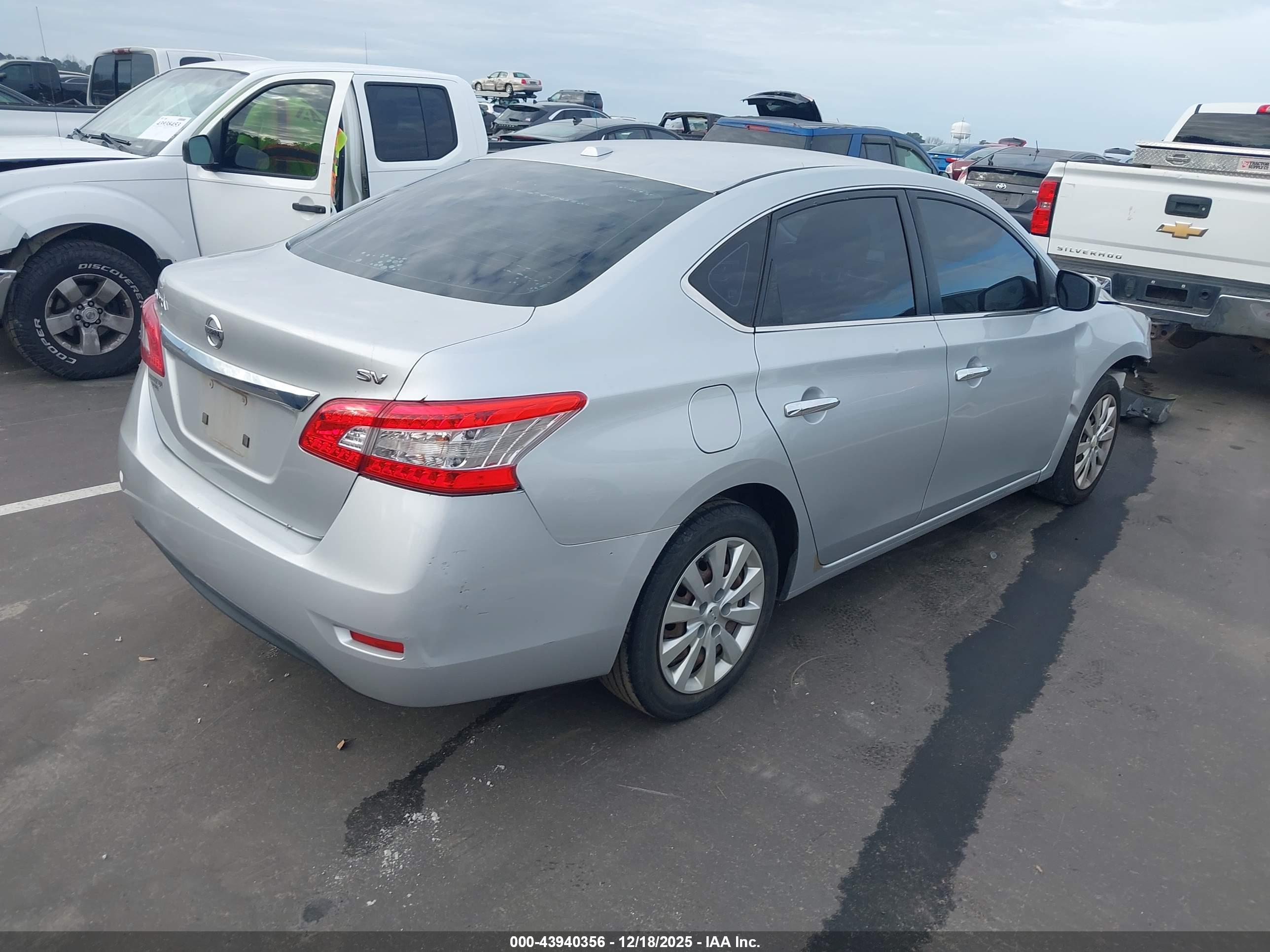 NISSAN SENTRA image 4