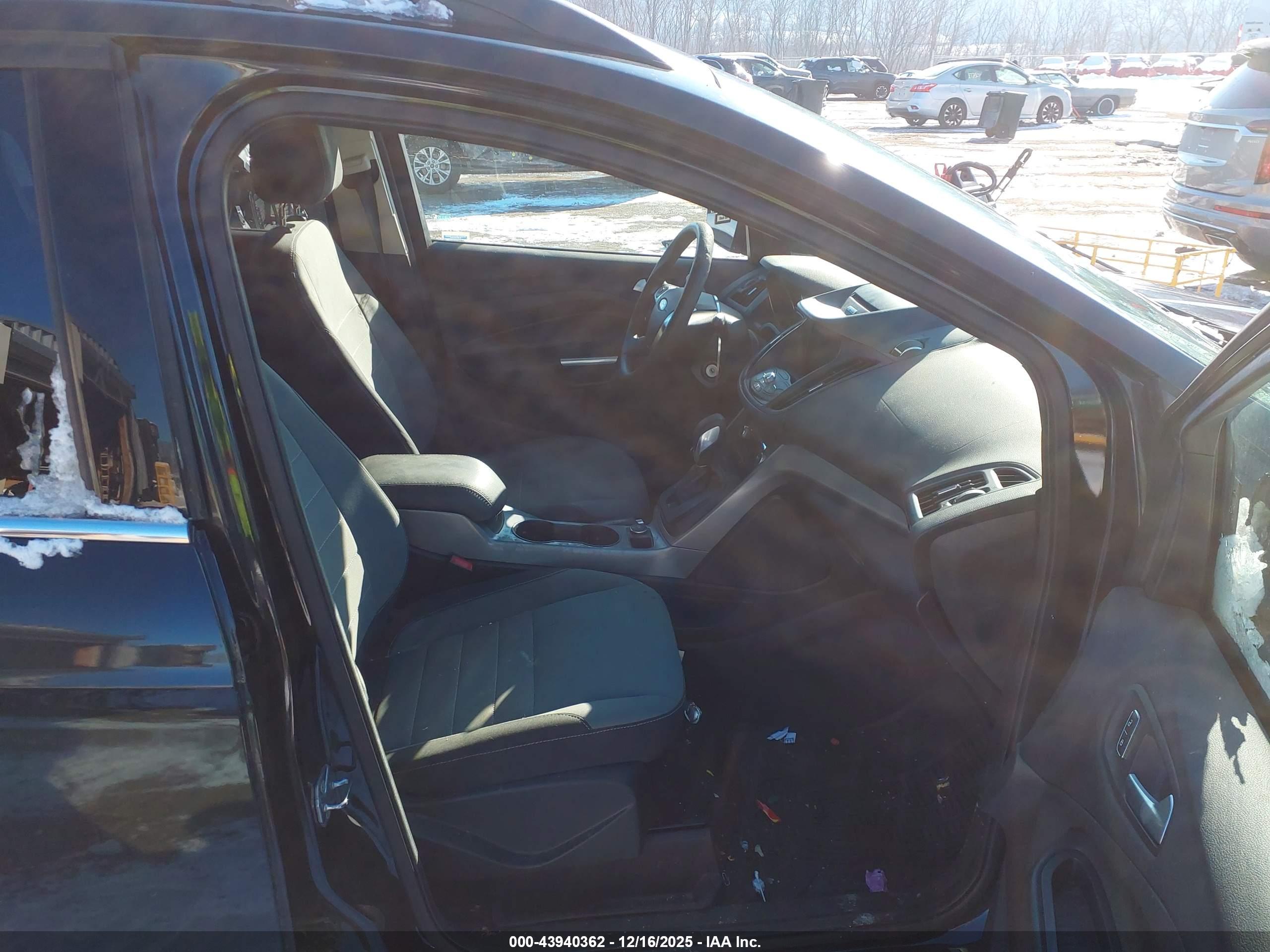 FORD ESCAPE image 5