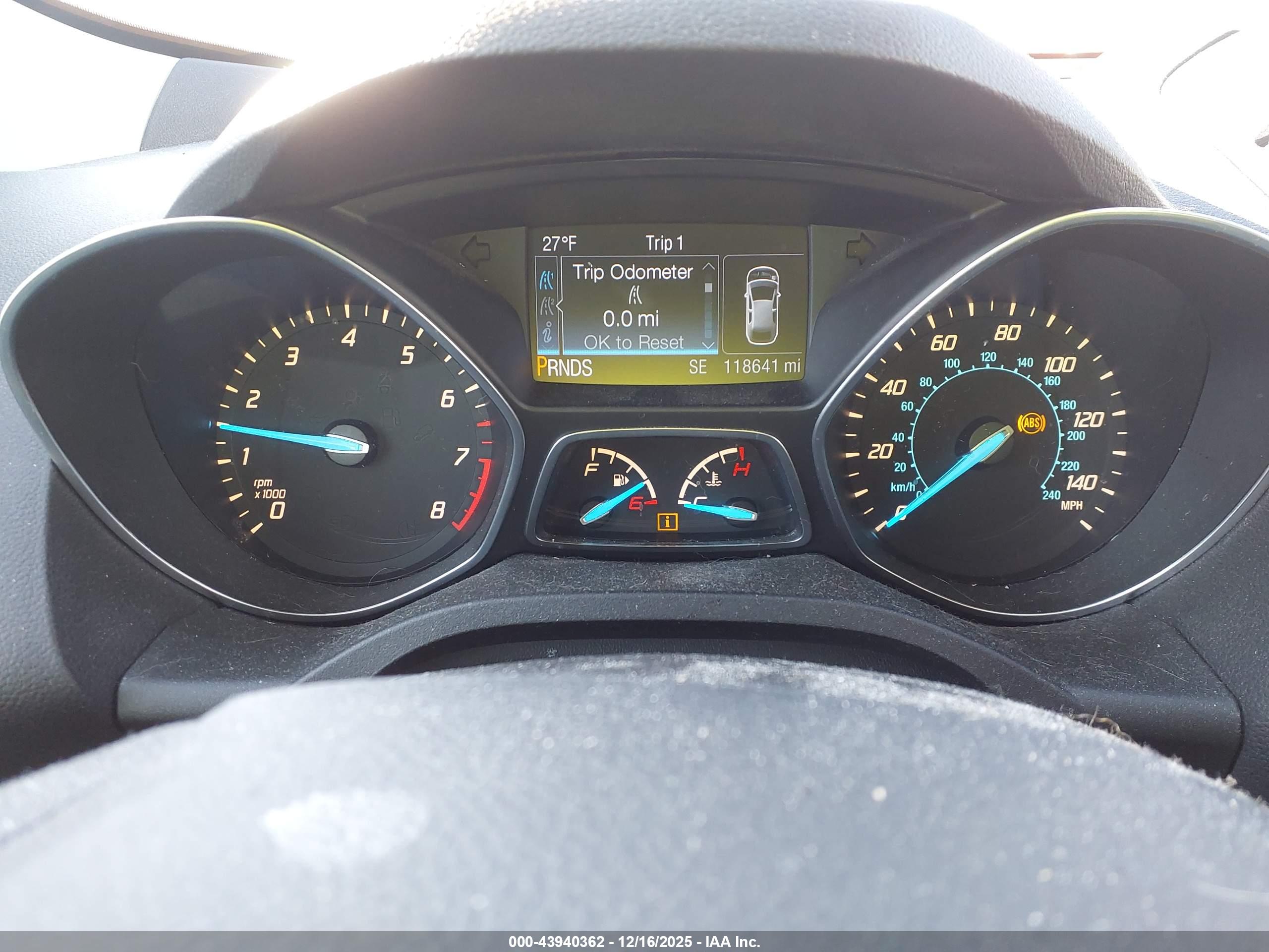 FORD ESCAPE image 7