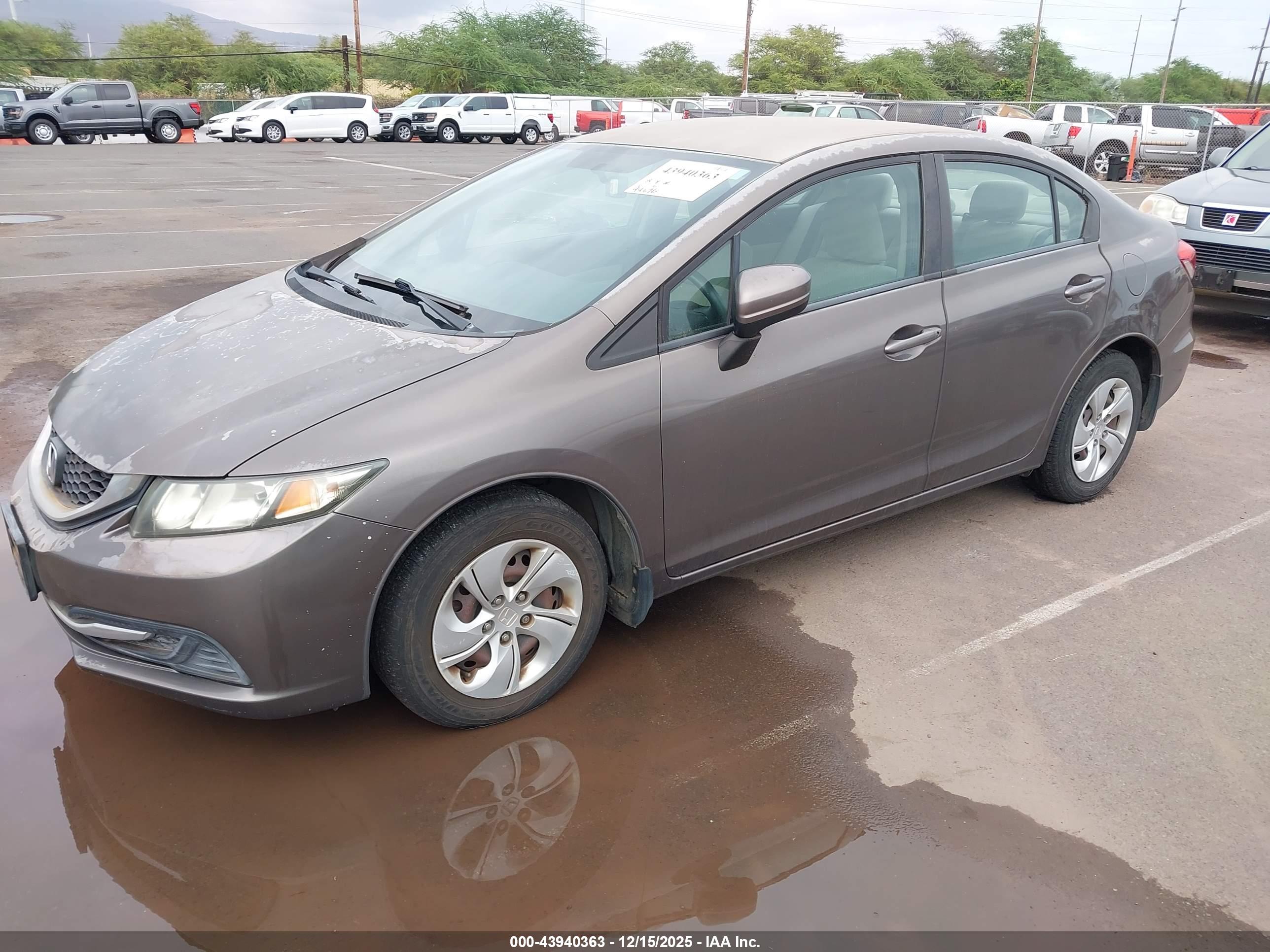 HONDA CIVIC image 2