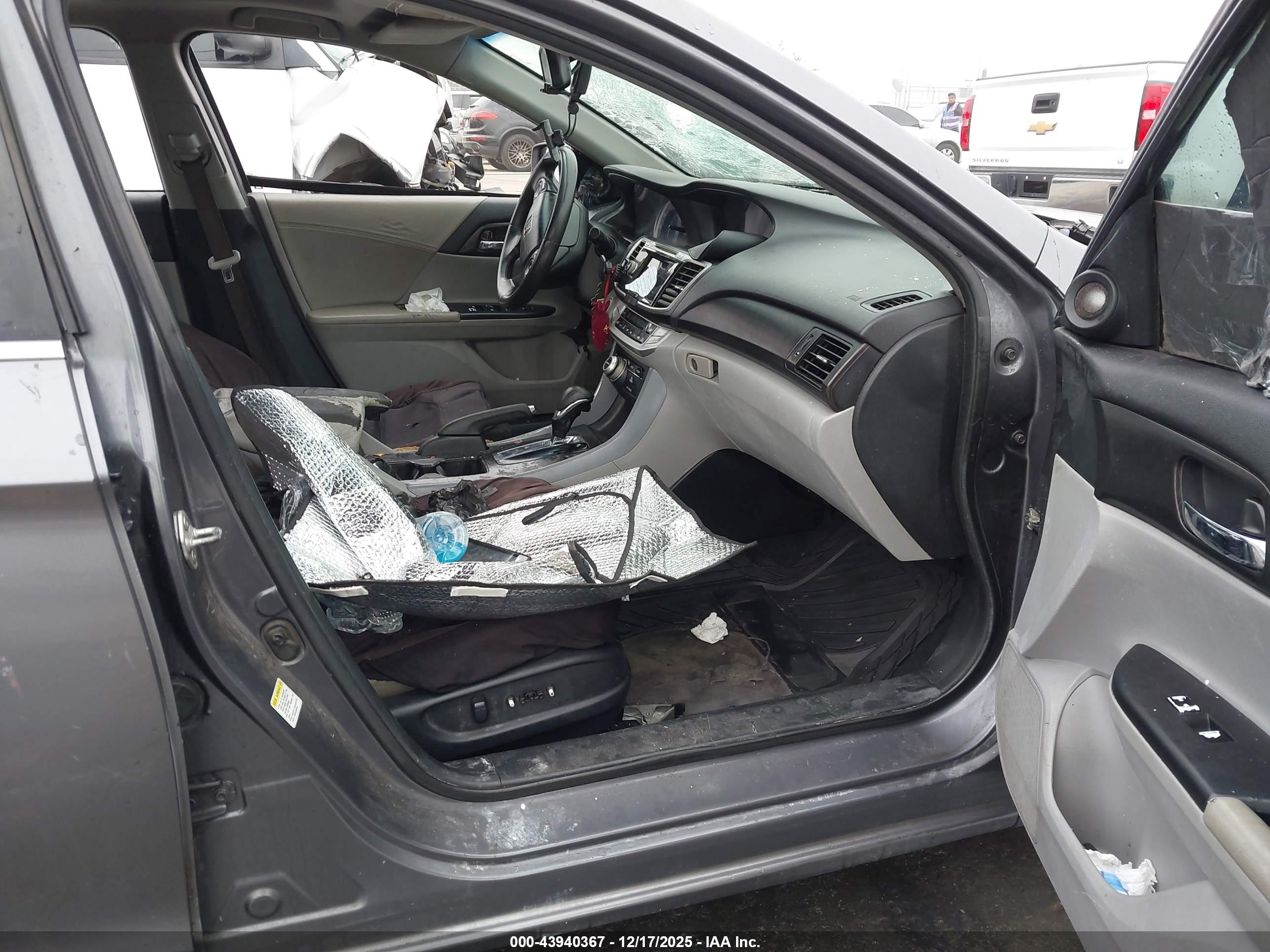 HONDA ACCORD image 5