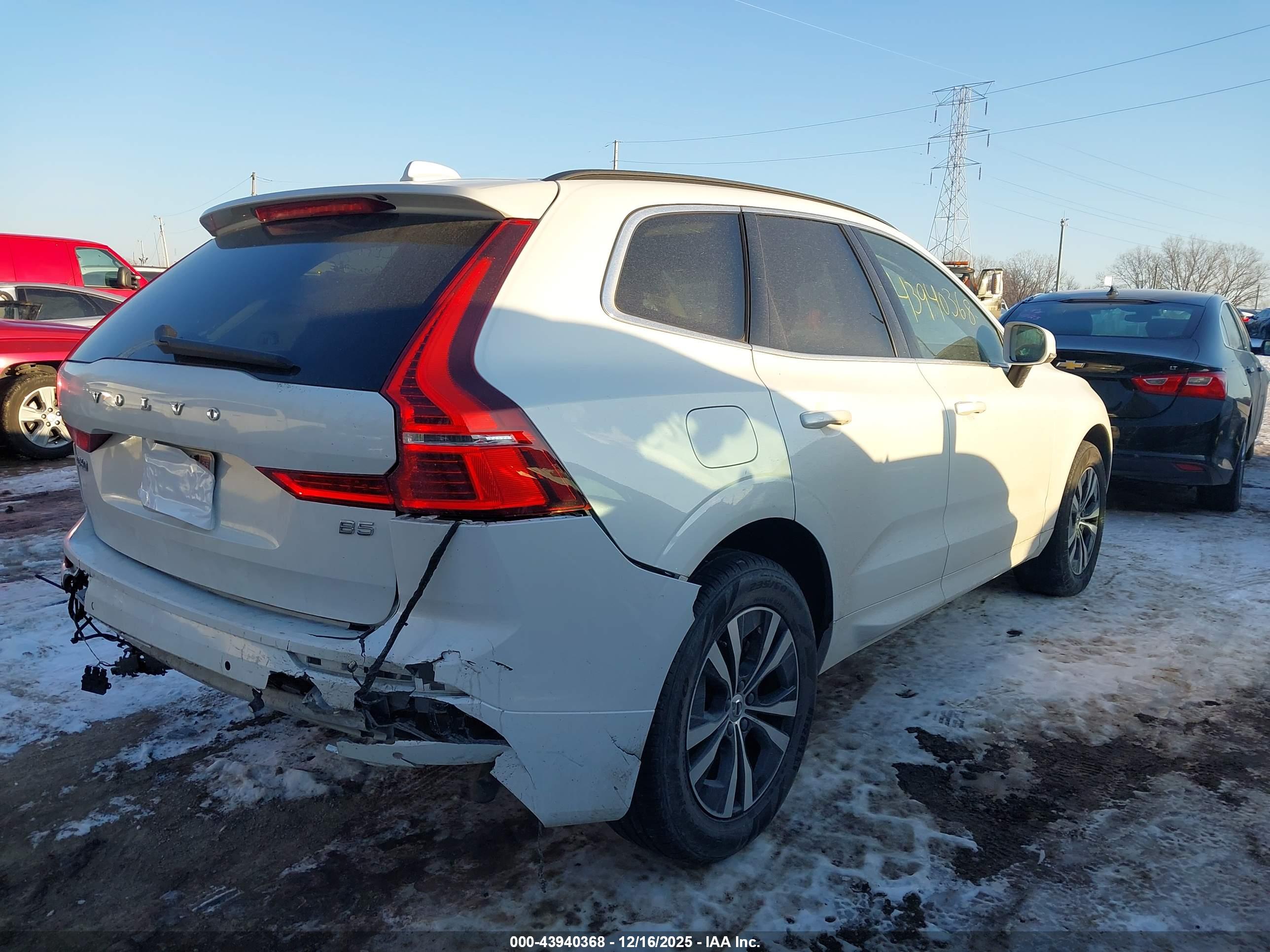 VOLVO XC60 image 4
