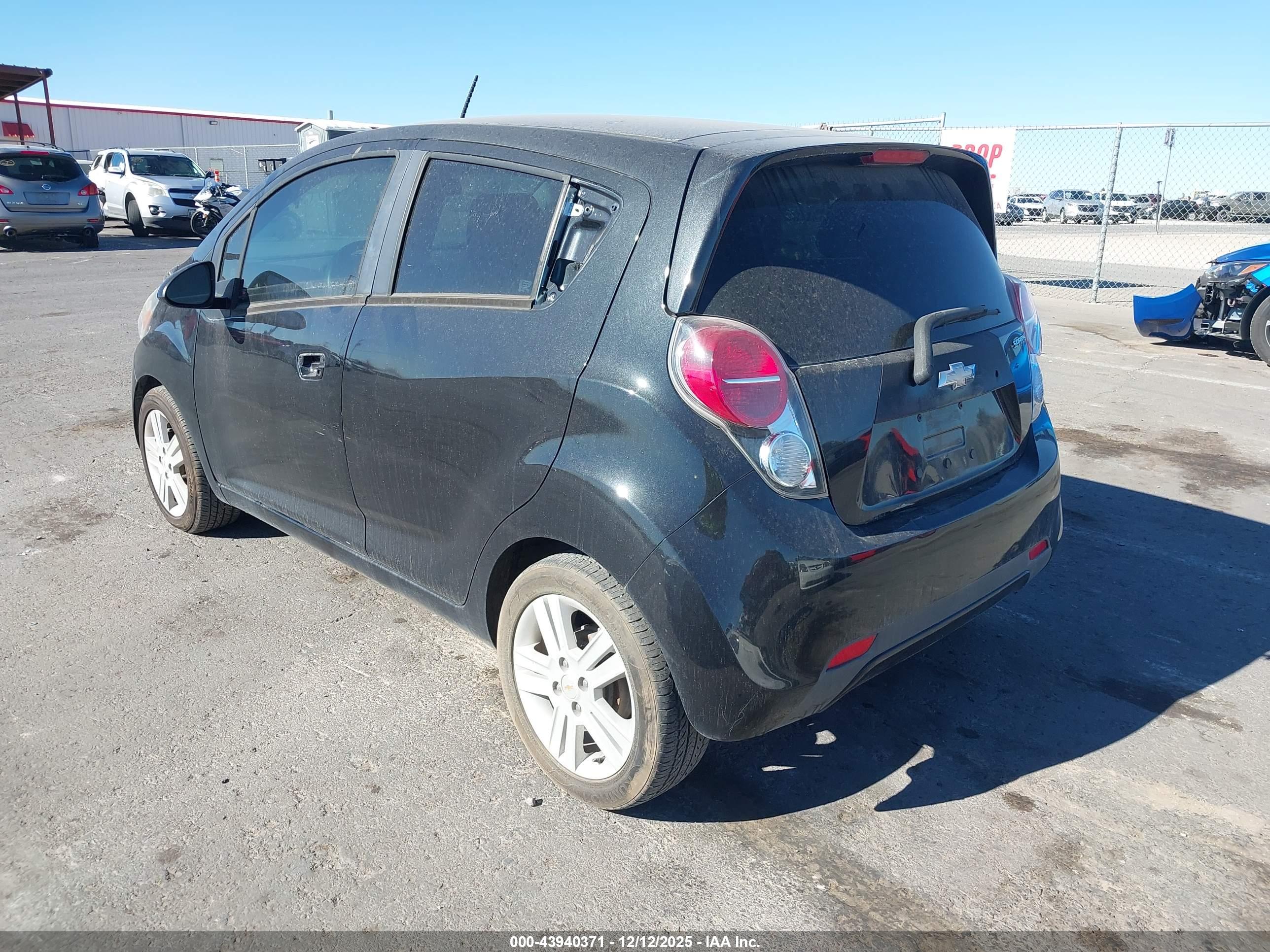 CHEVROLET SPARK image 3