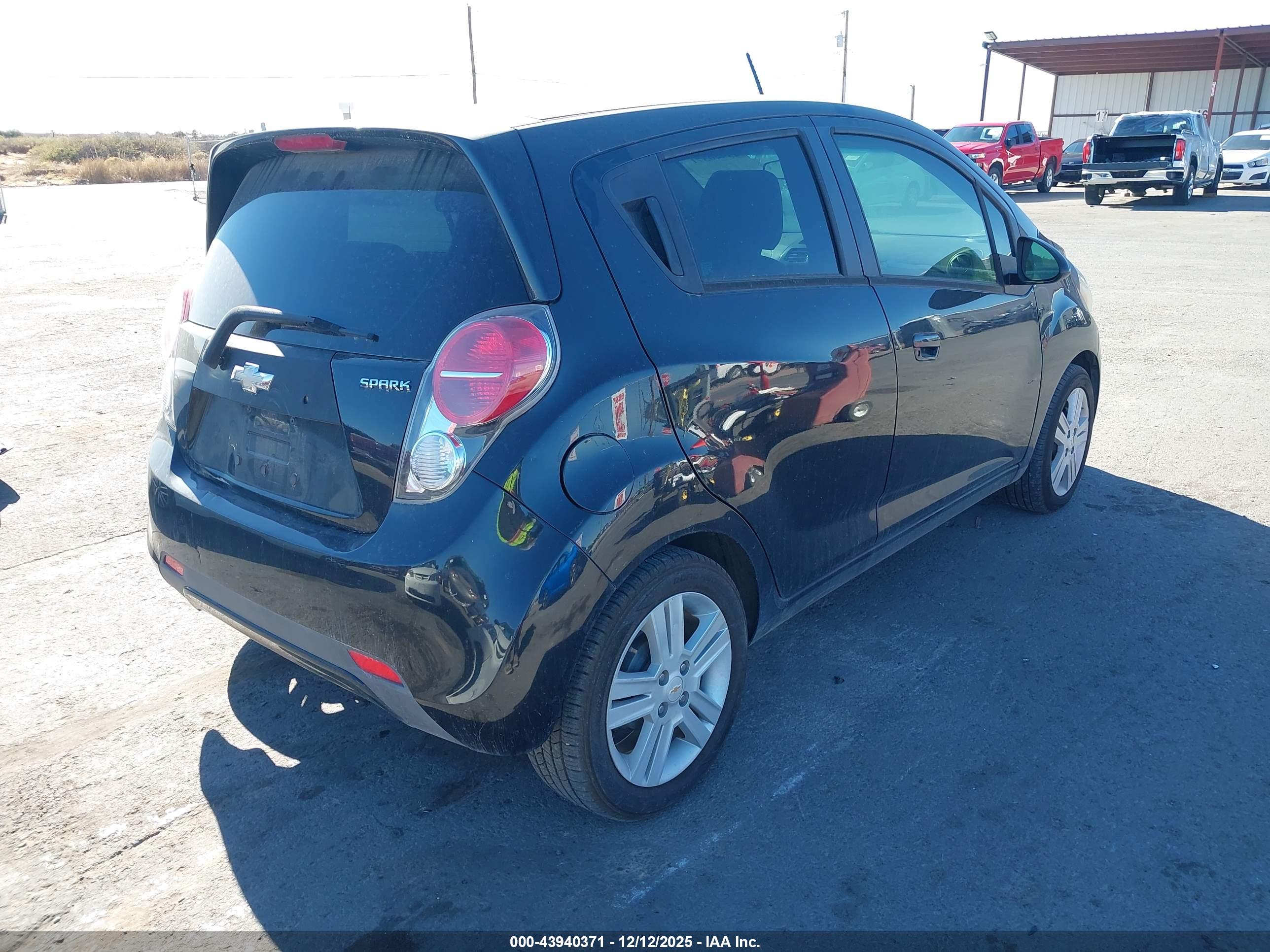 CHEVROLET SPARK image 4