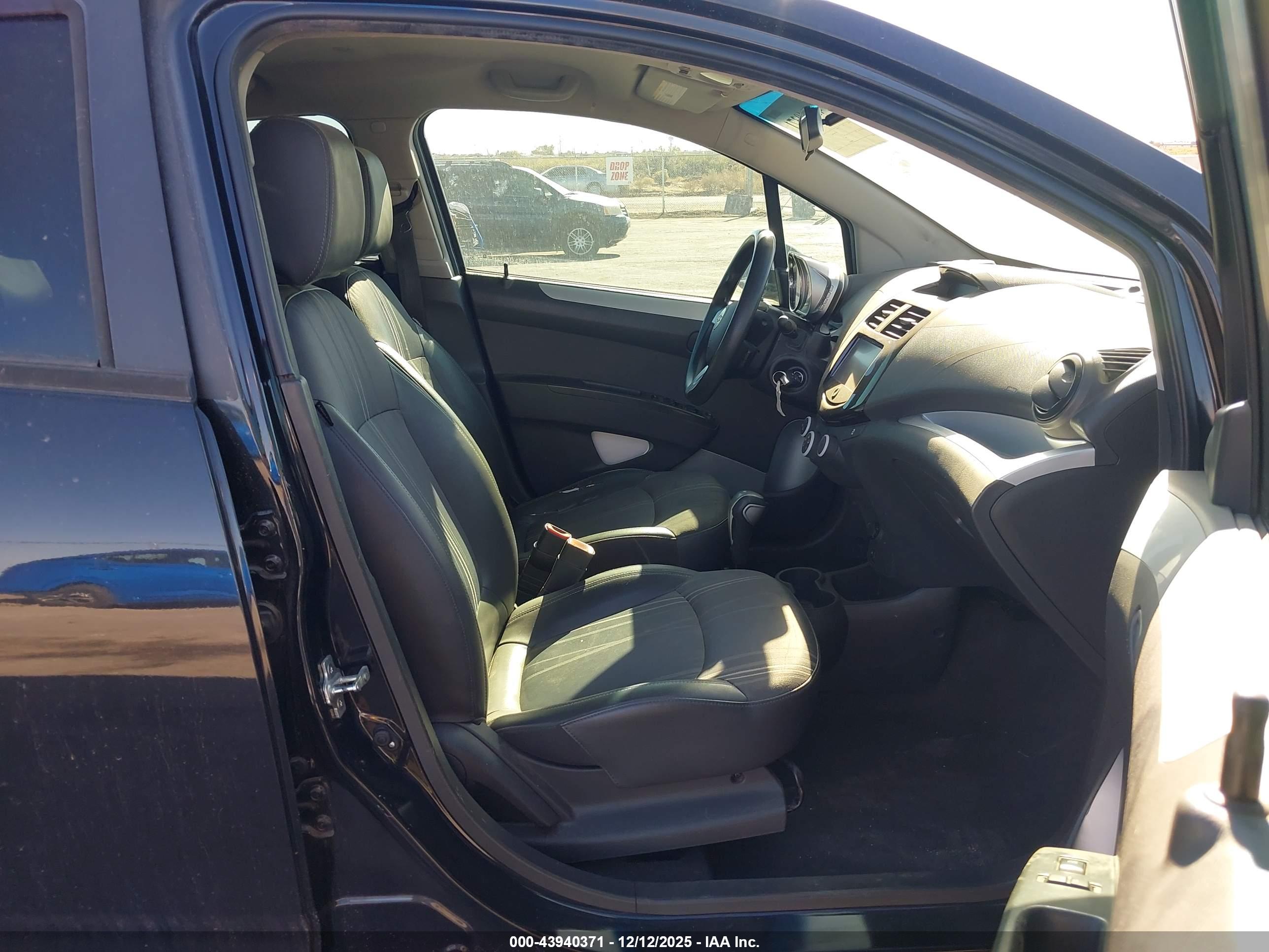 CHEVROLET SPARK image 5