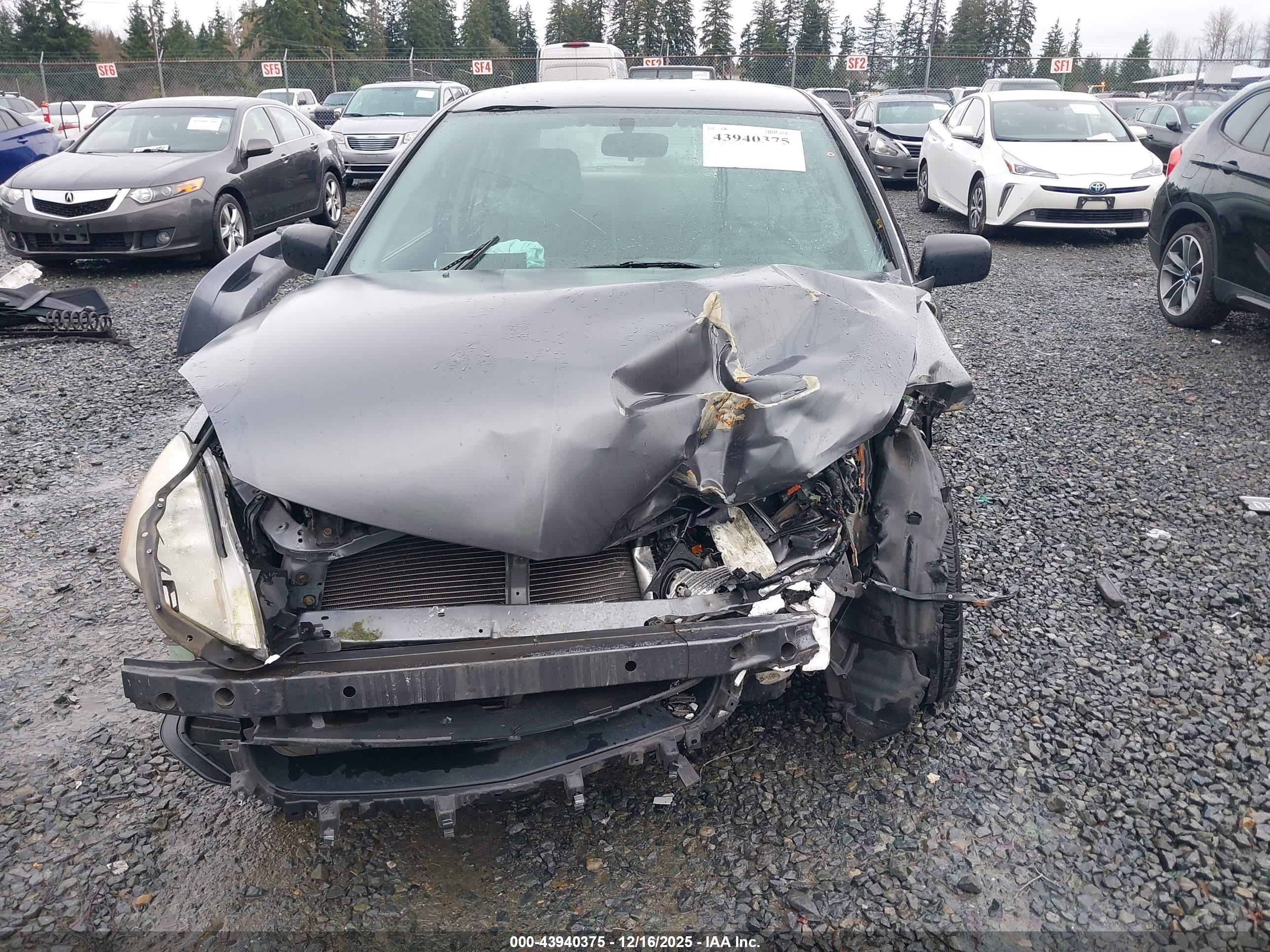 MITSUBISHI LANCER image 6