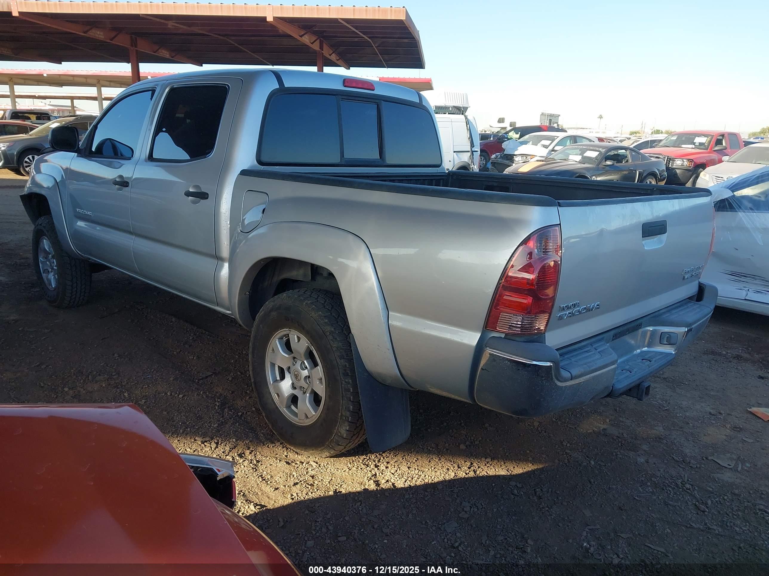 TOYOTA TACOMA image 3