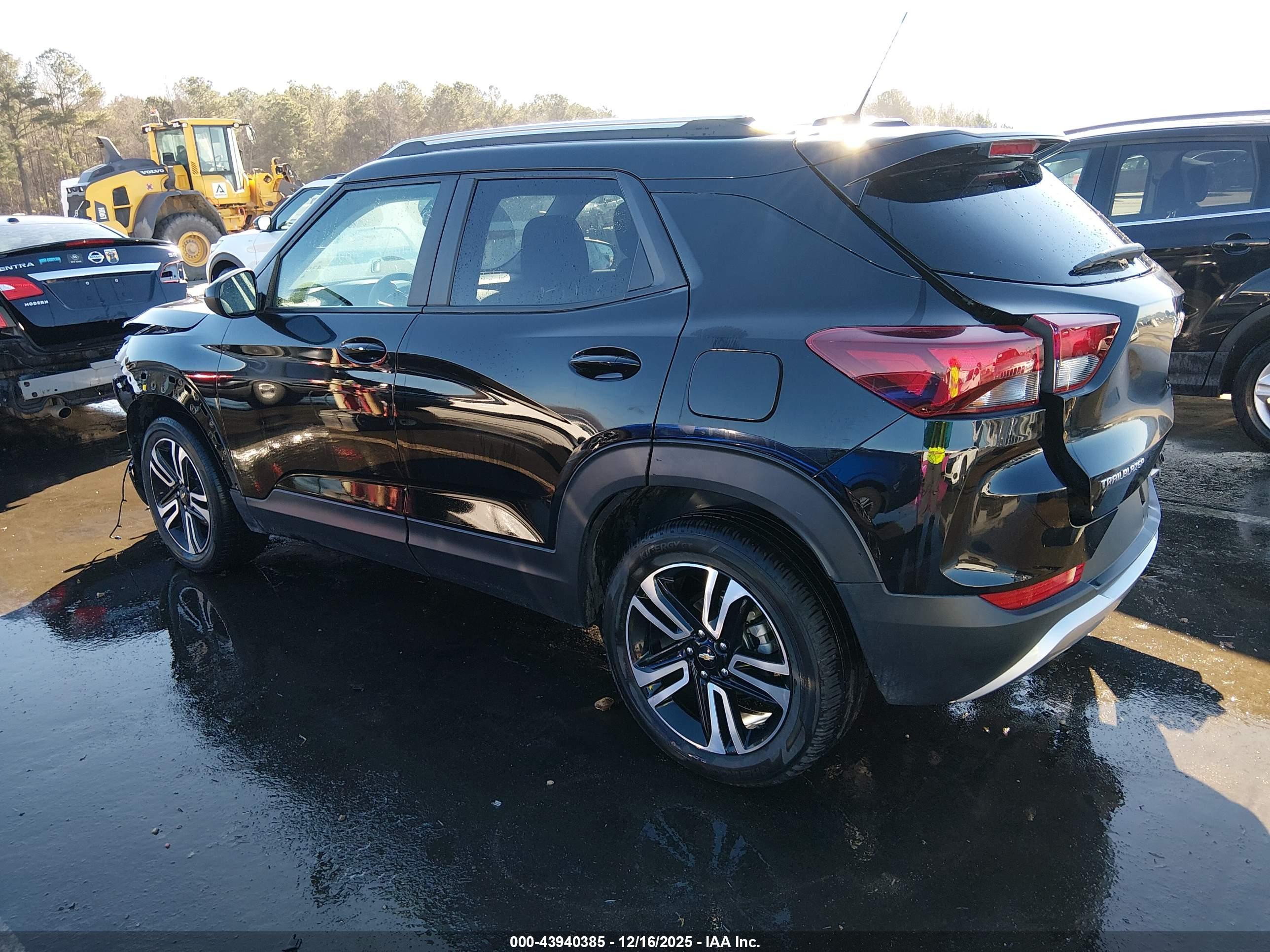 CHEVROLET TRAILBLAZER image 3