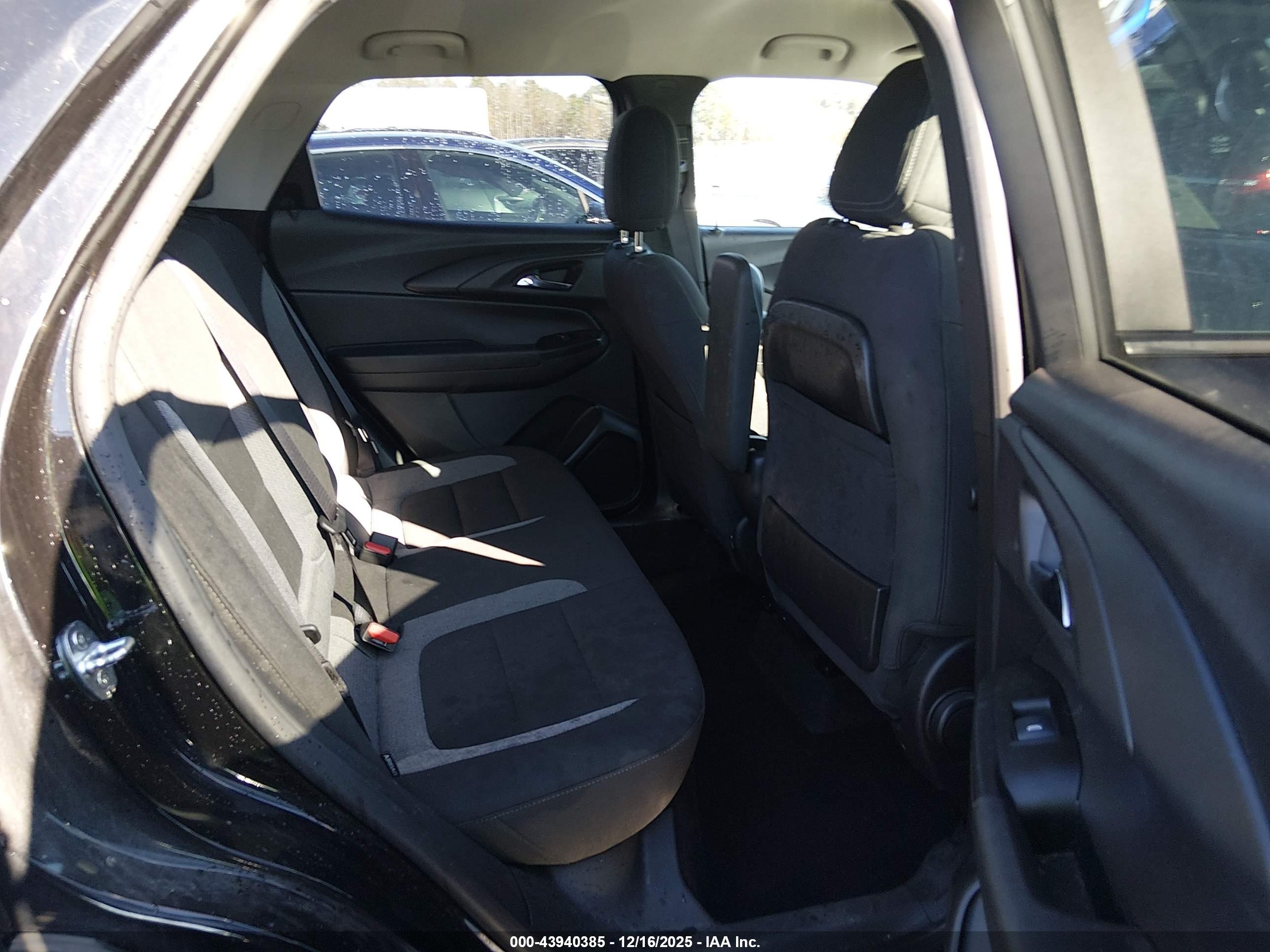 CHEVROLET TRAILBLAZER image 8