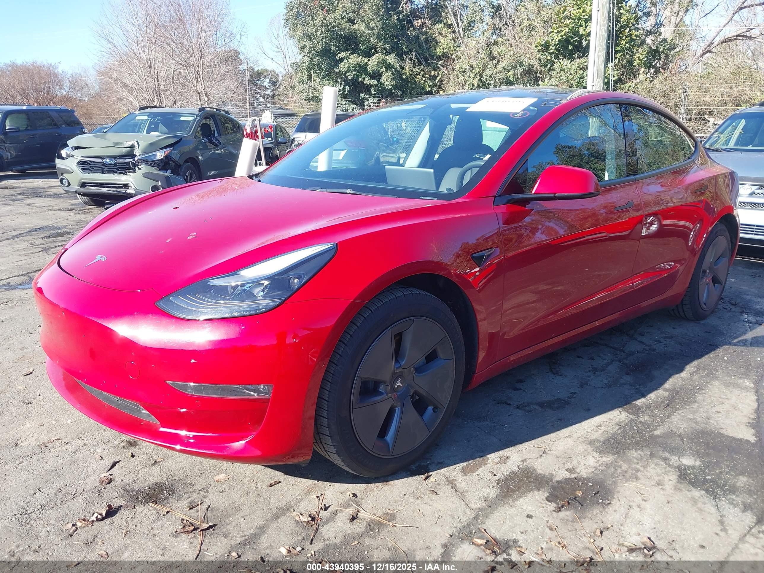TESLA MODEL image 2