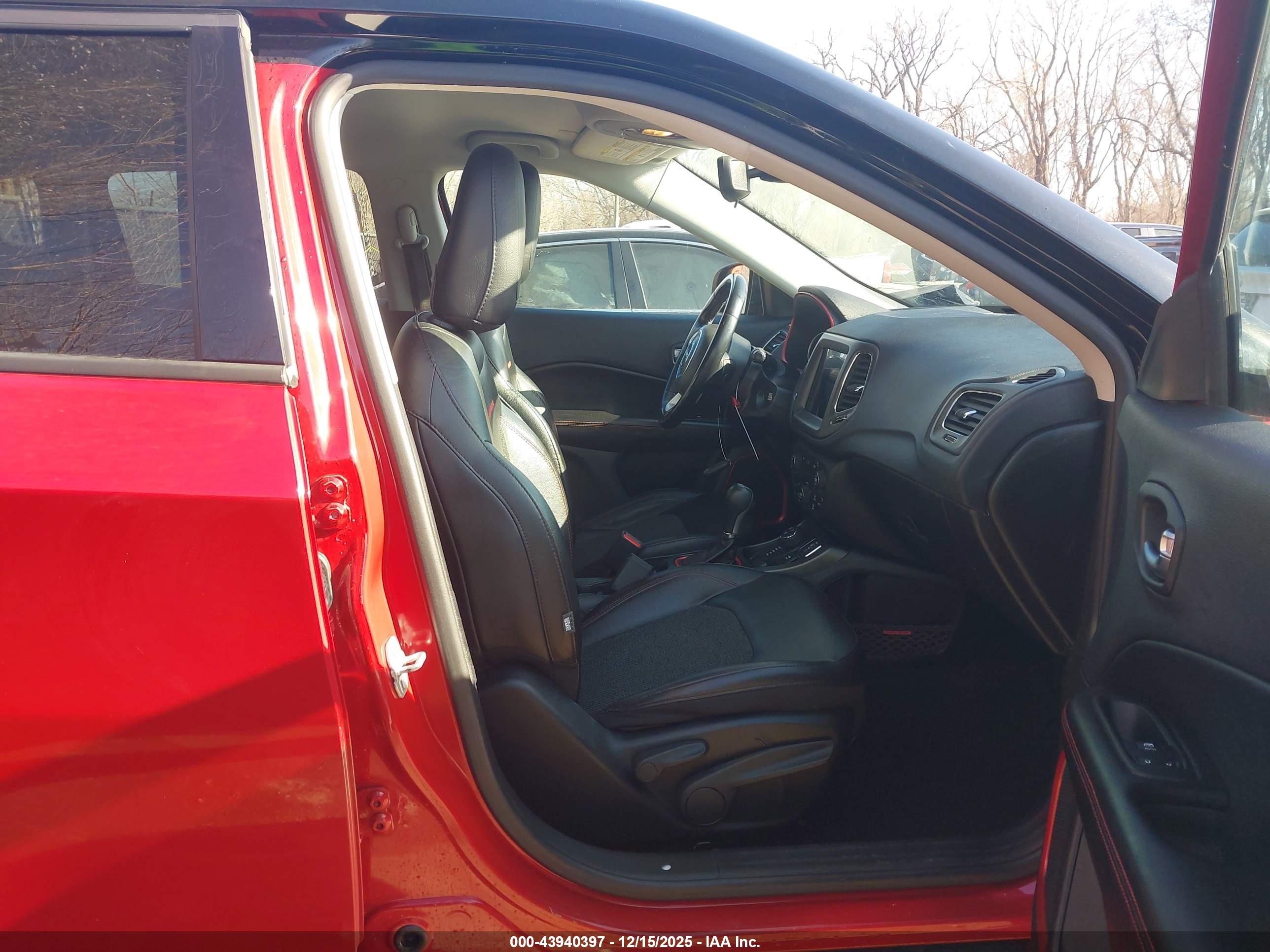 JEEP COMPASS image 5