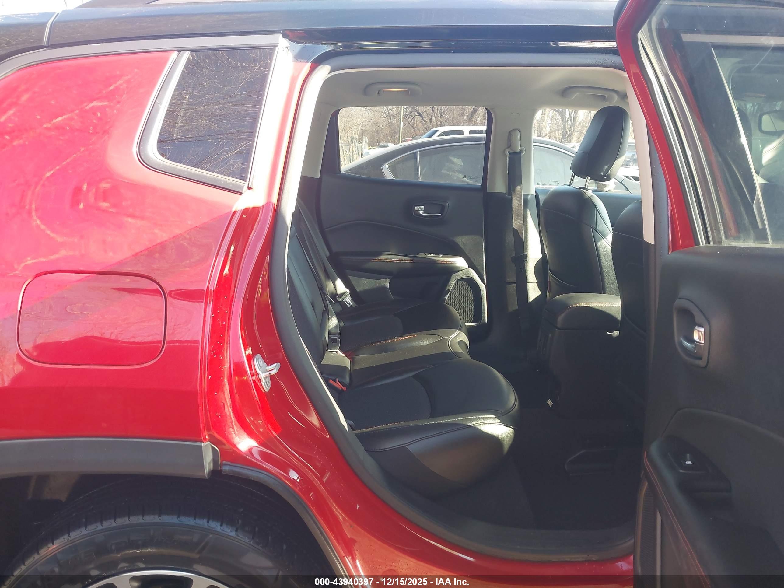 JEEP COMPASS image 8
