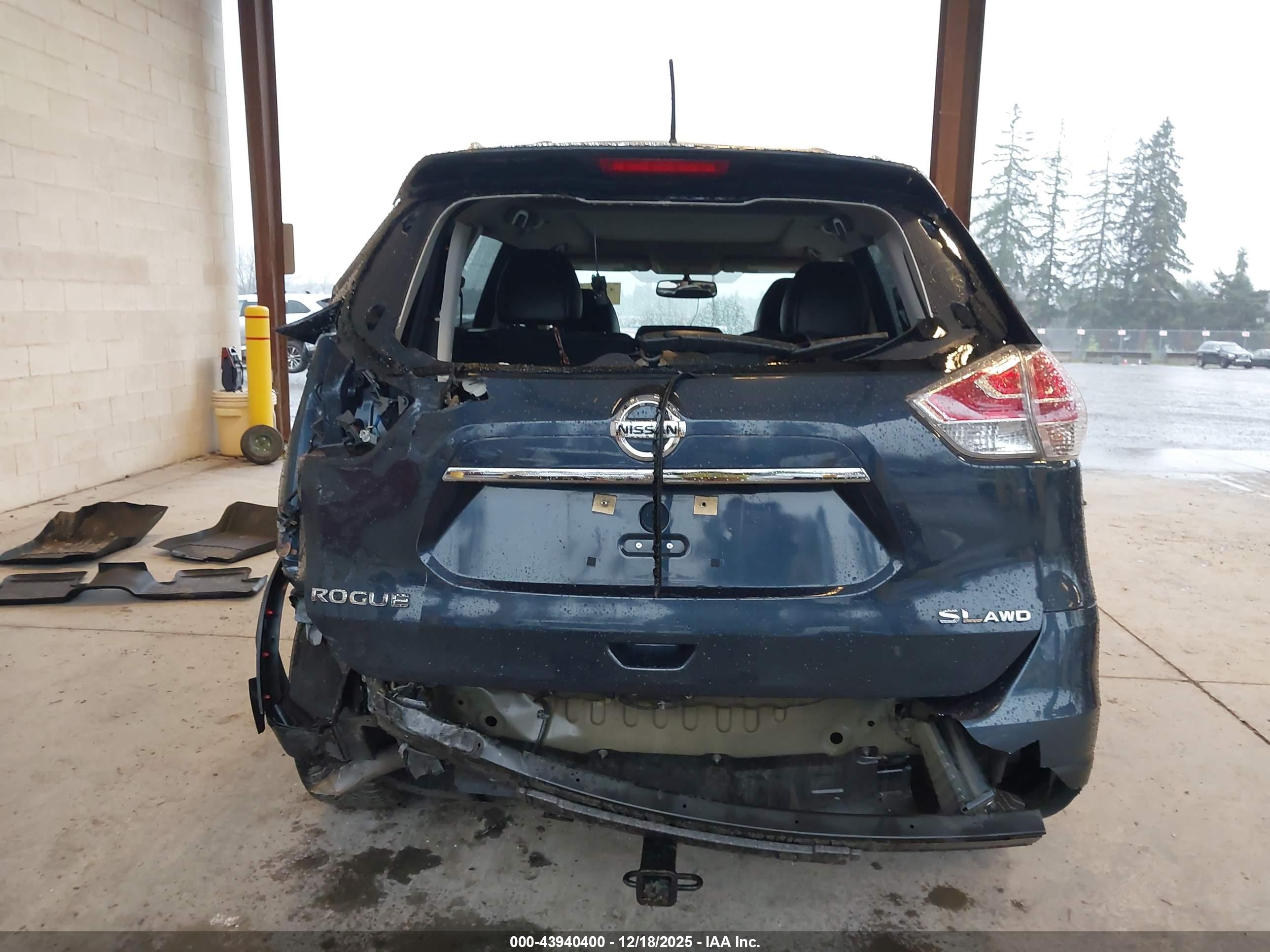 NISSAN ROGUE image 6