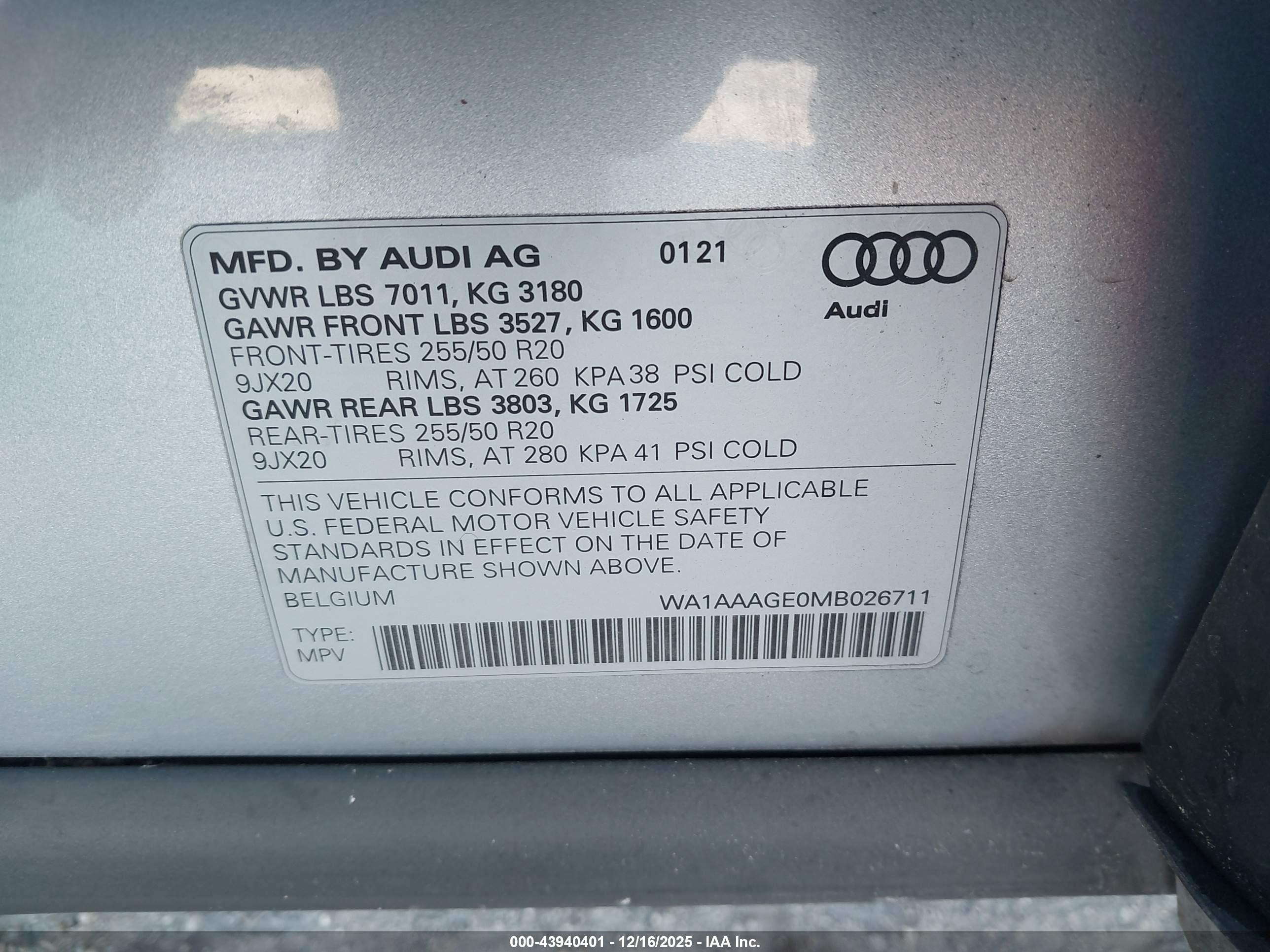 AUDI E-TRON image 9