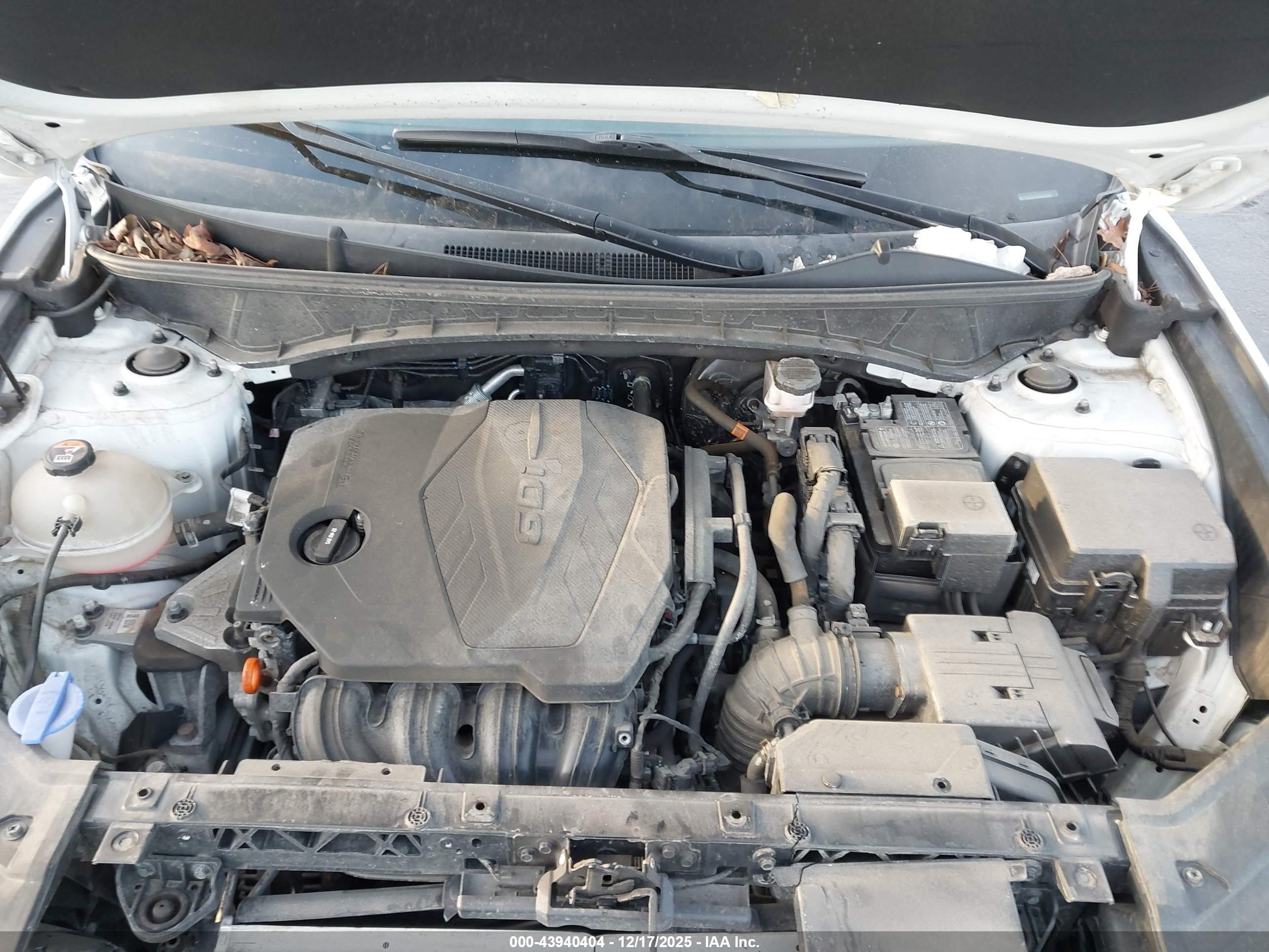 HYUNDAI TUCSON image 10