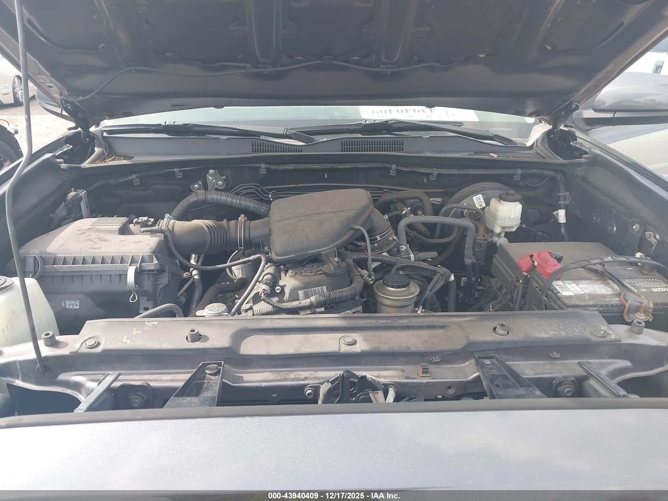 TOYOTA TACOMA image 10