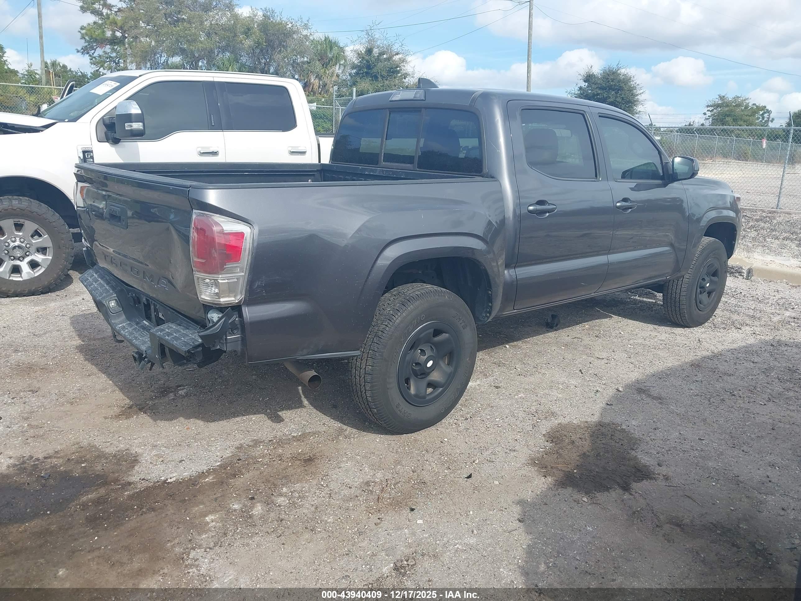TOYOTA TACOMA image 4