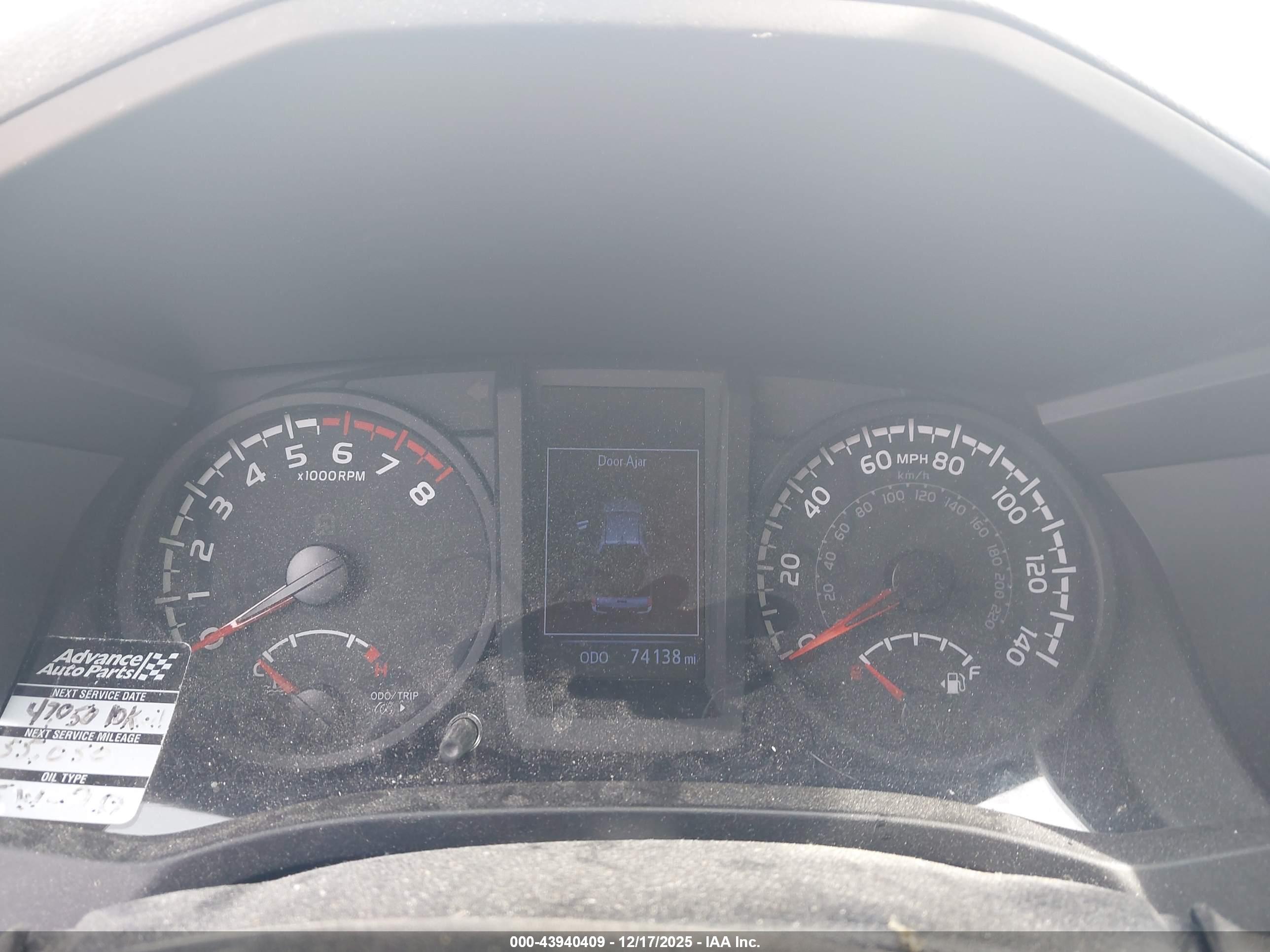 TOYOTA TACOMA image 7