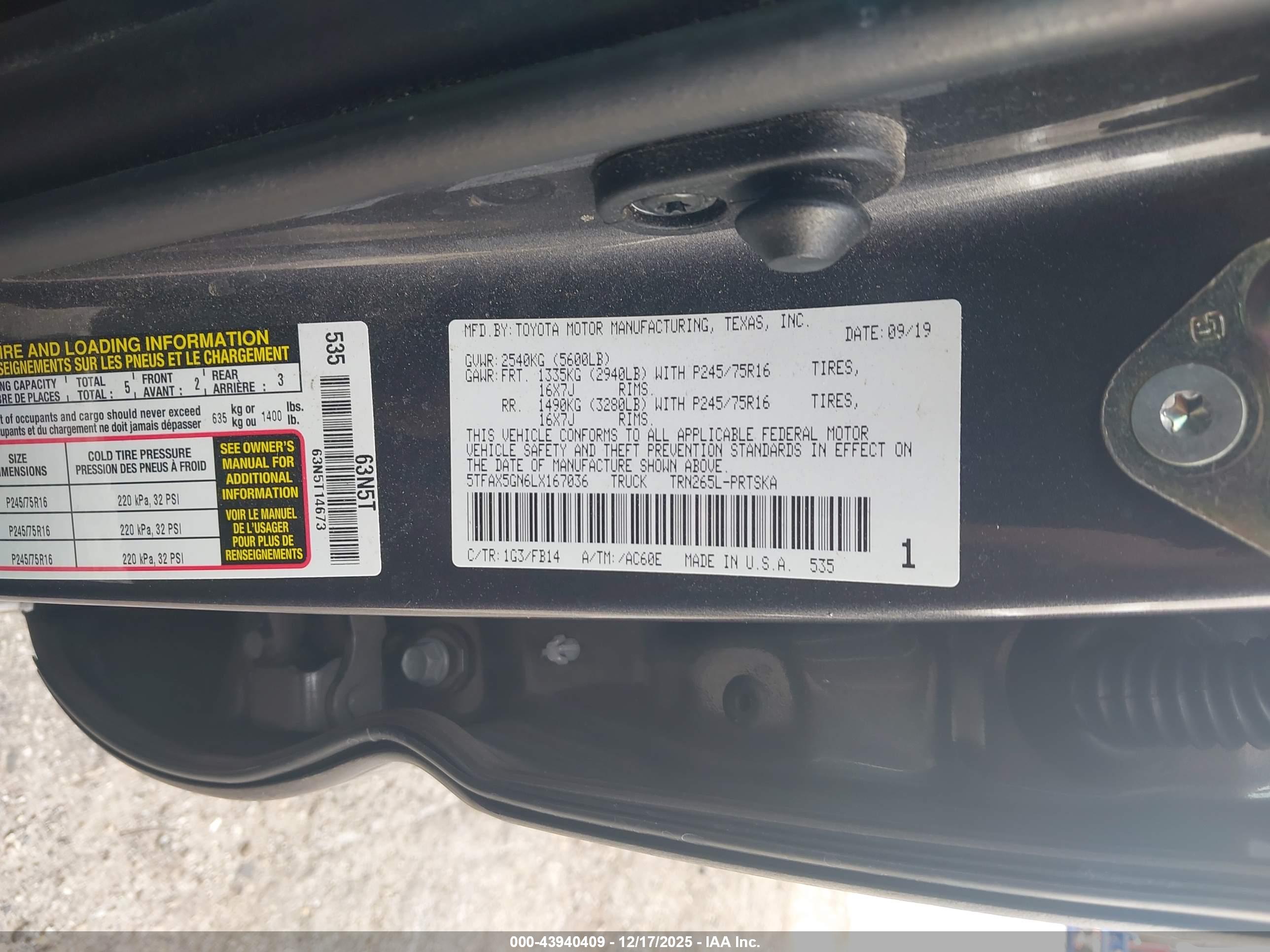 TOYOTA TACOMA image 9