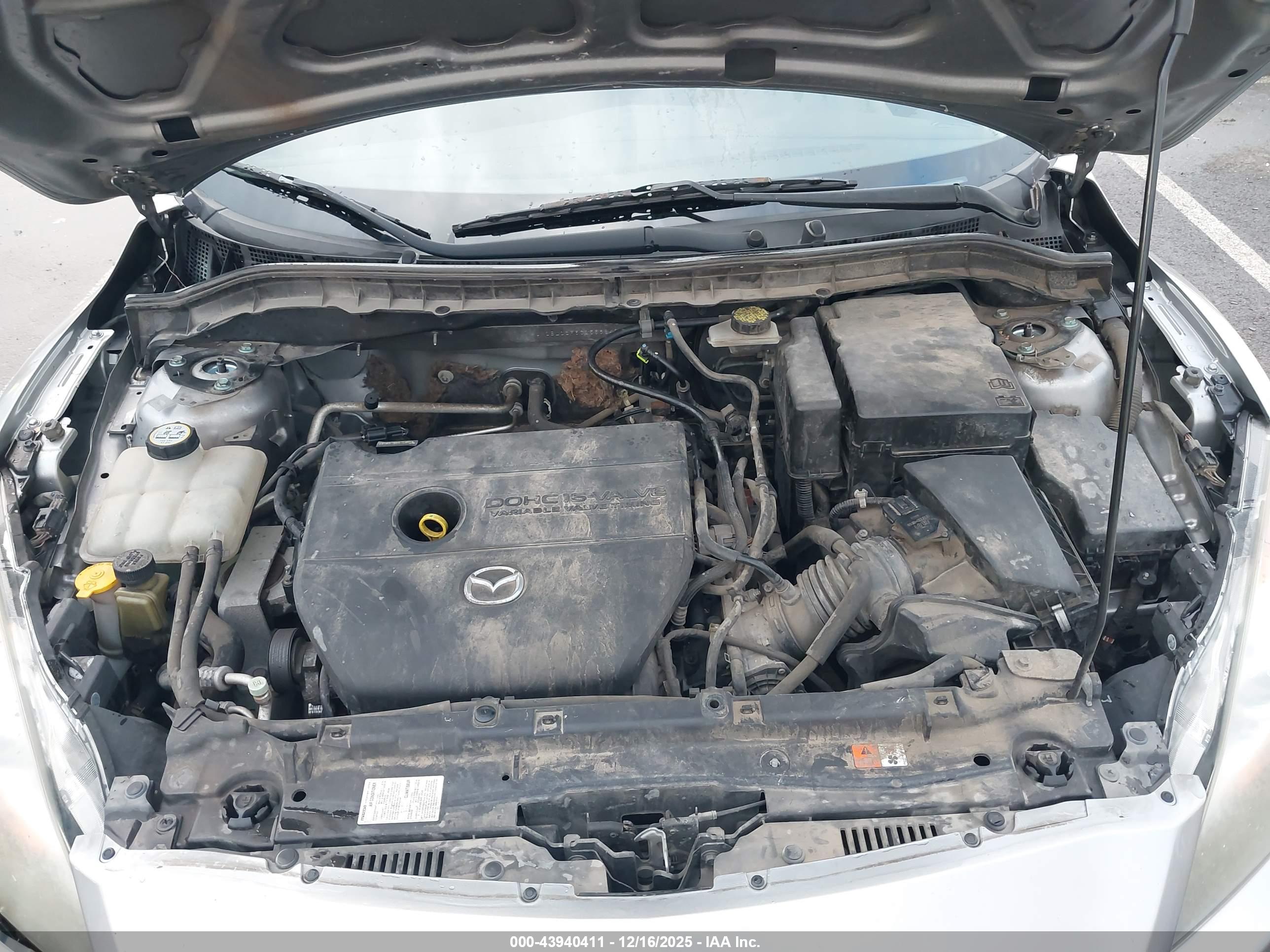 MAZDA MAZDA3 image 10