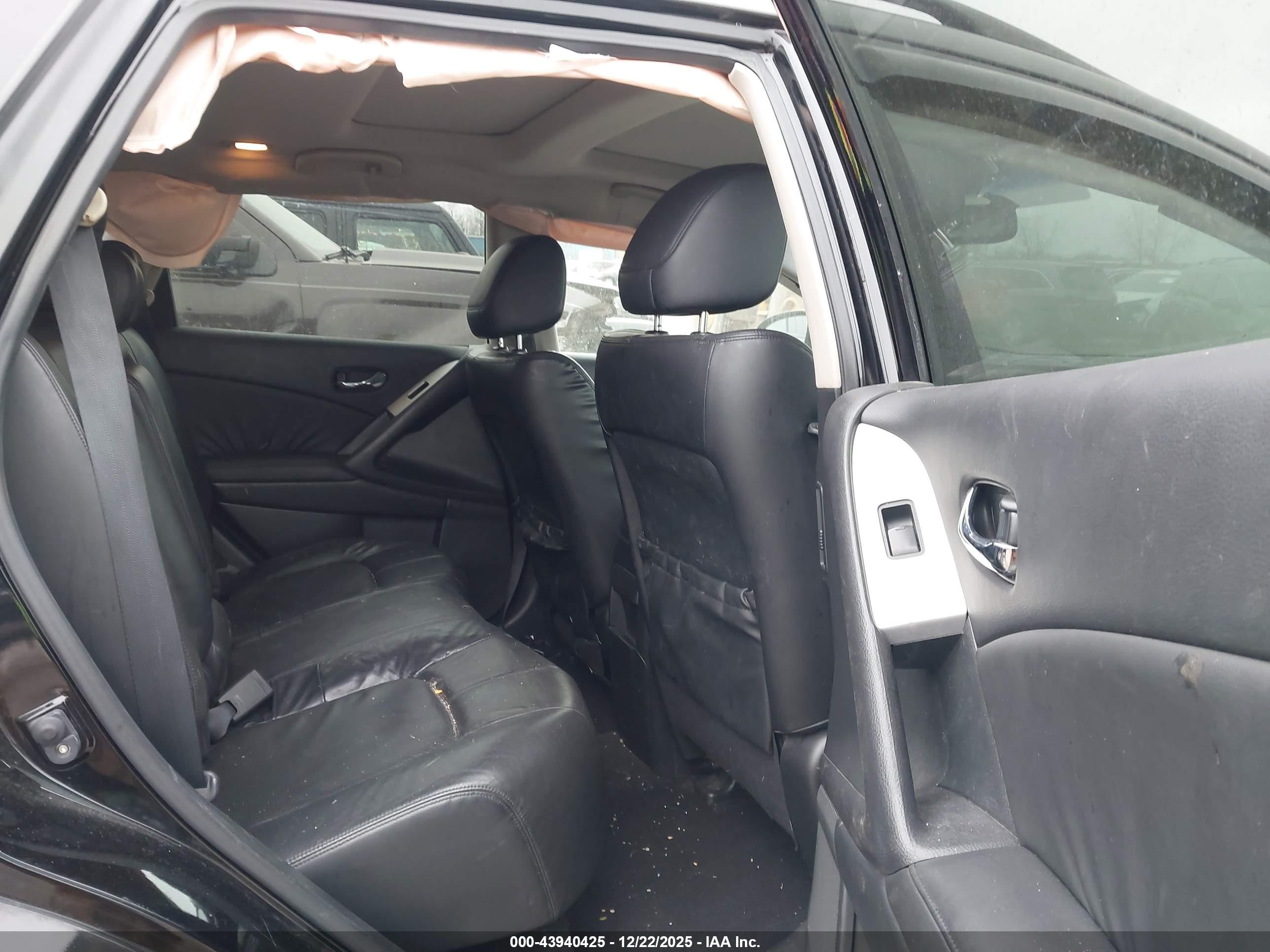 NISSAN MURANO image 8